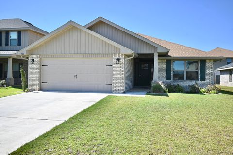 Photo of 326 Keswick Lane, Crestview, FL 32536 (MLS # 987946)