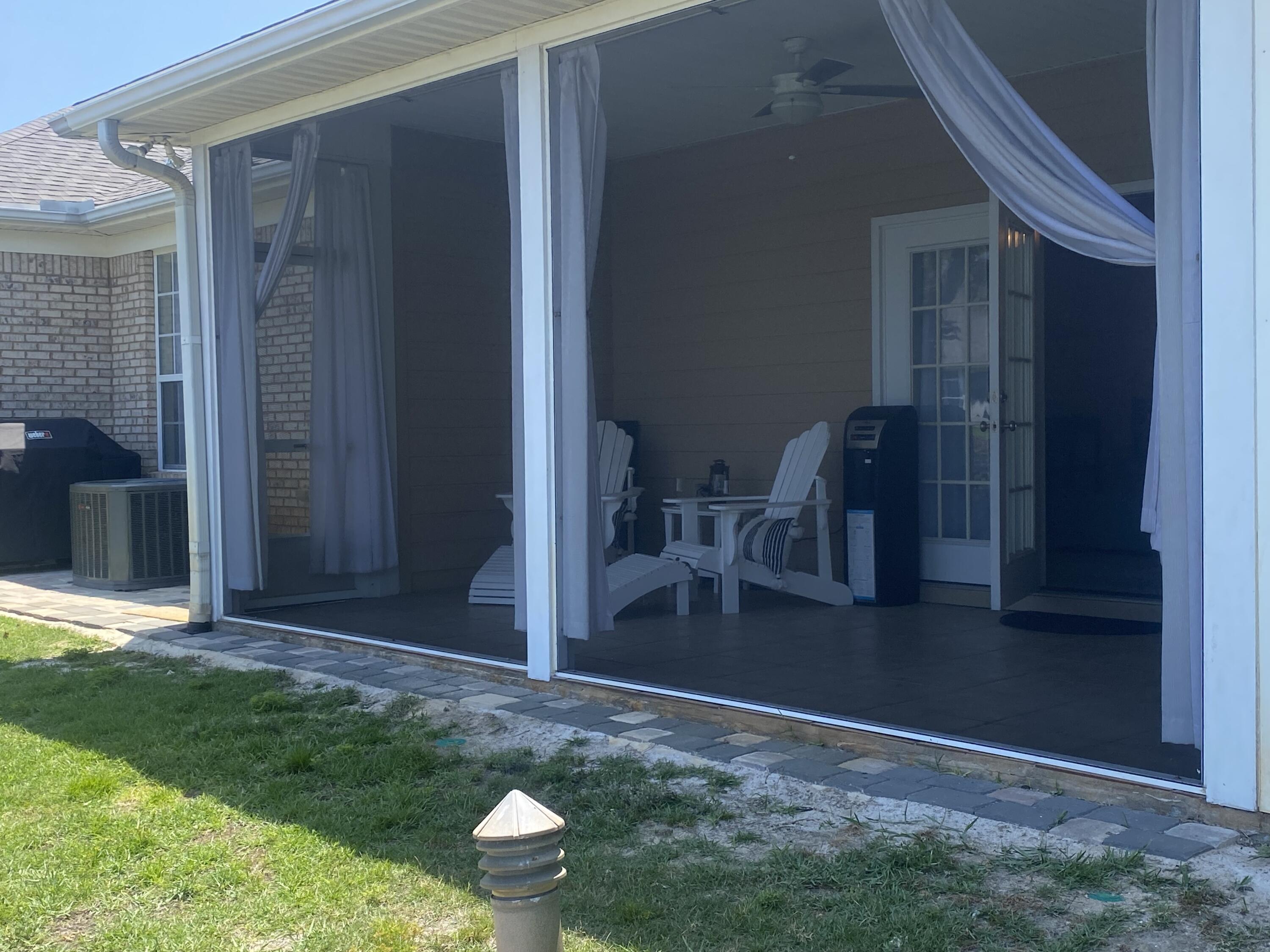 DIAMOND LAKES - Residential