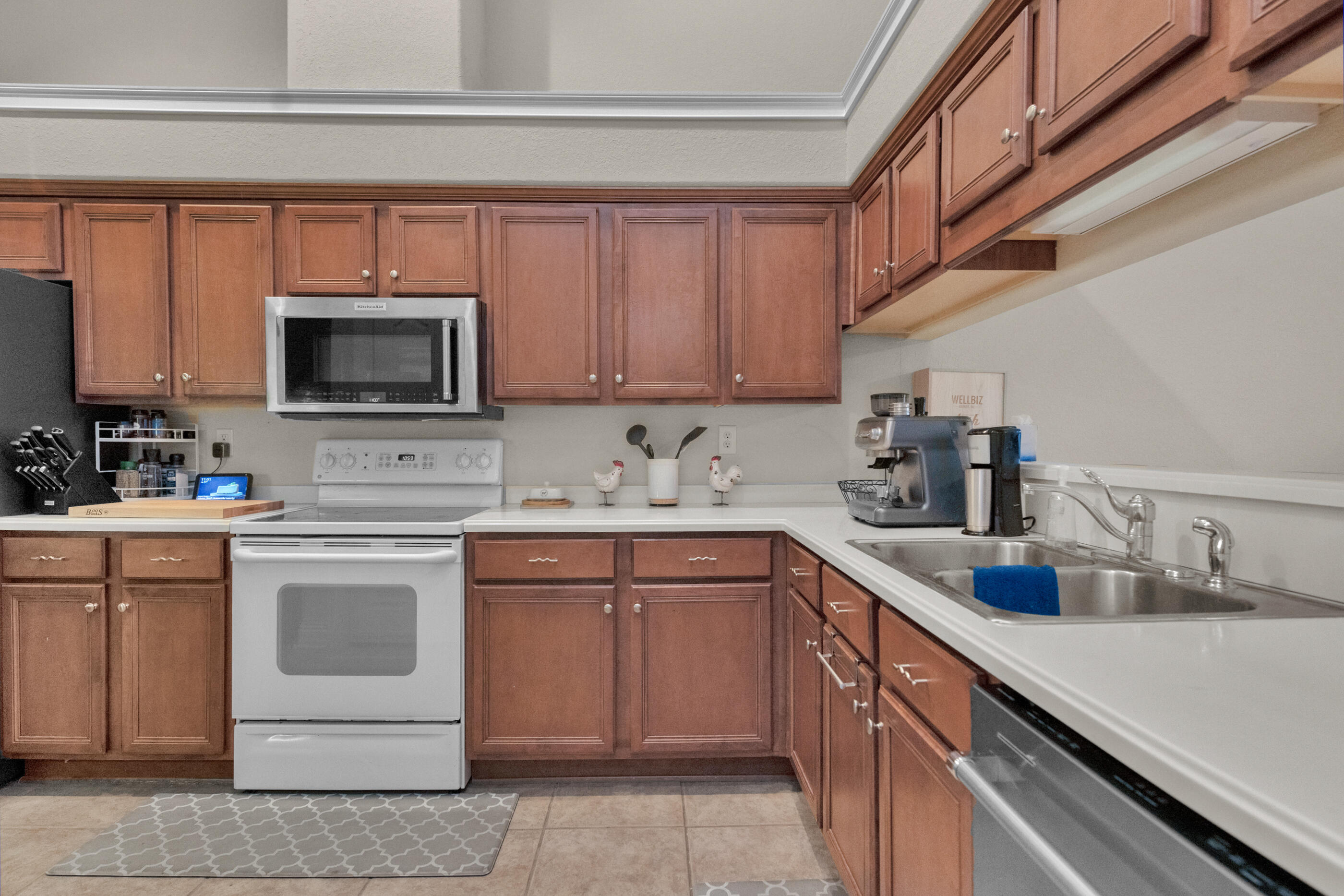 DIAMOND LAKES - Residential