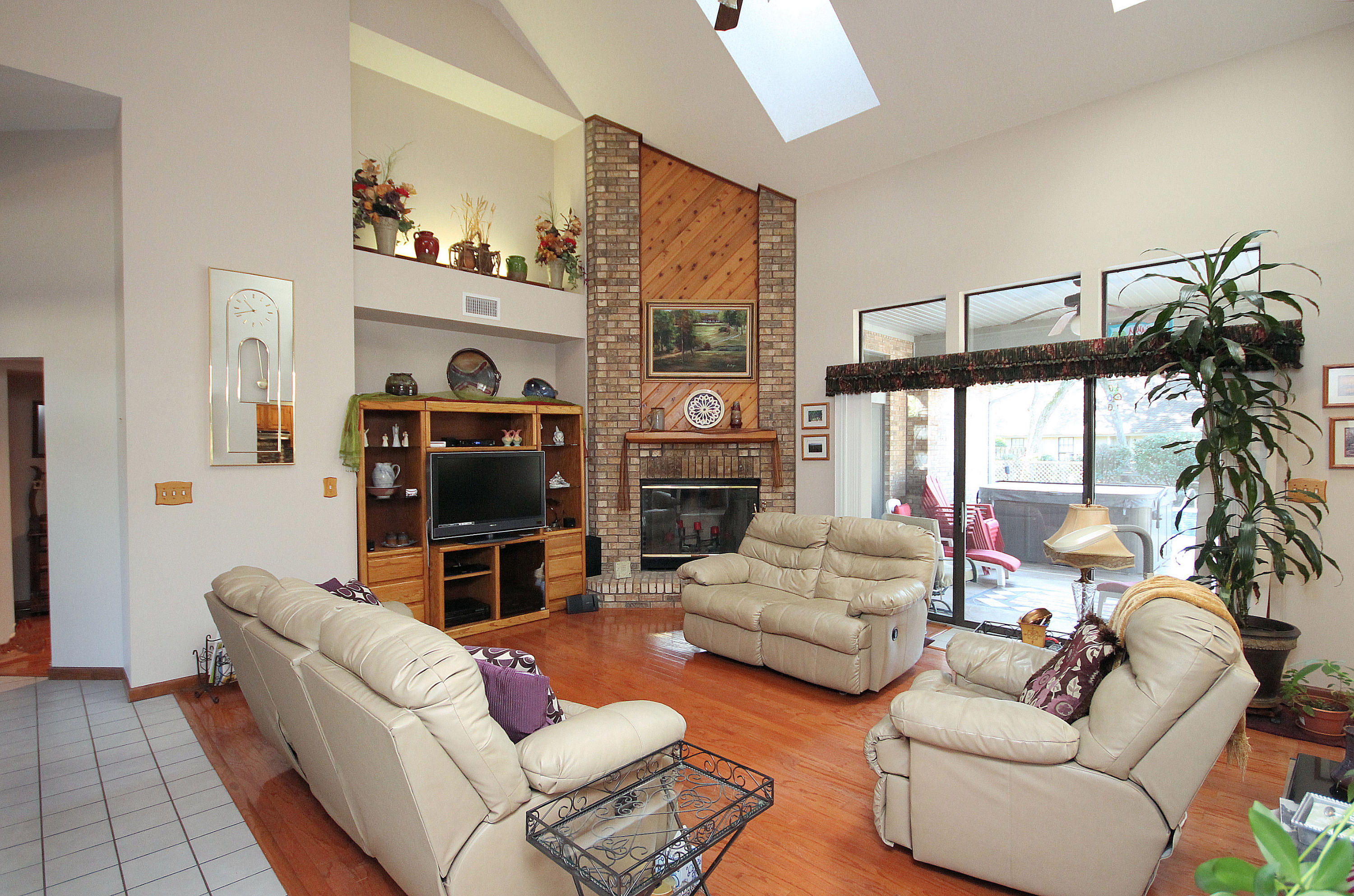 WINDWARD PH 3 - Residential