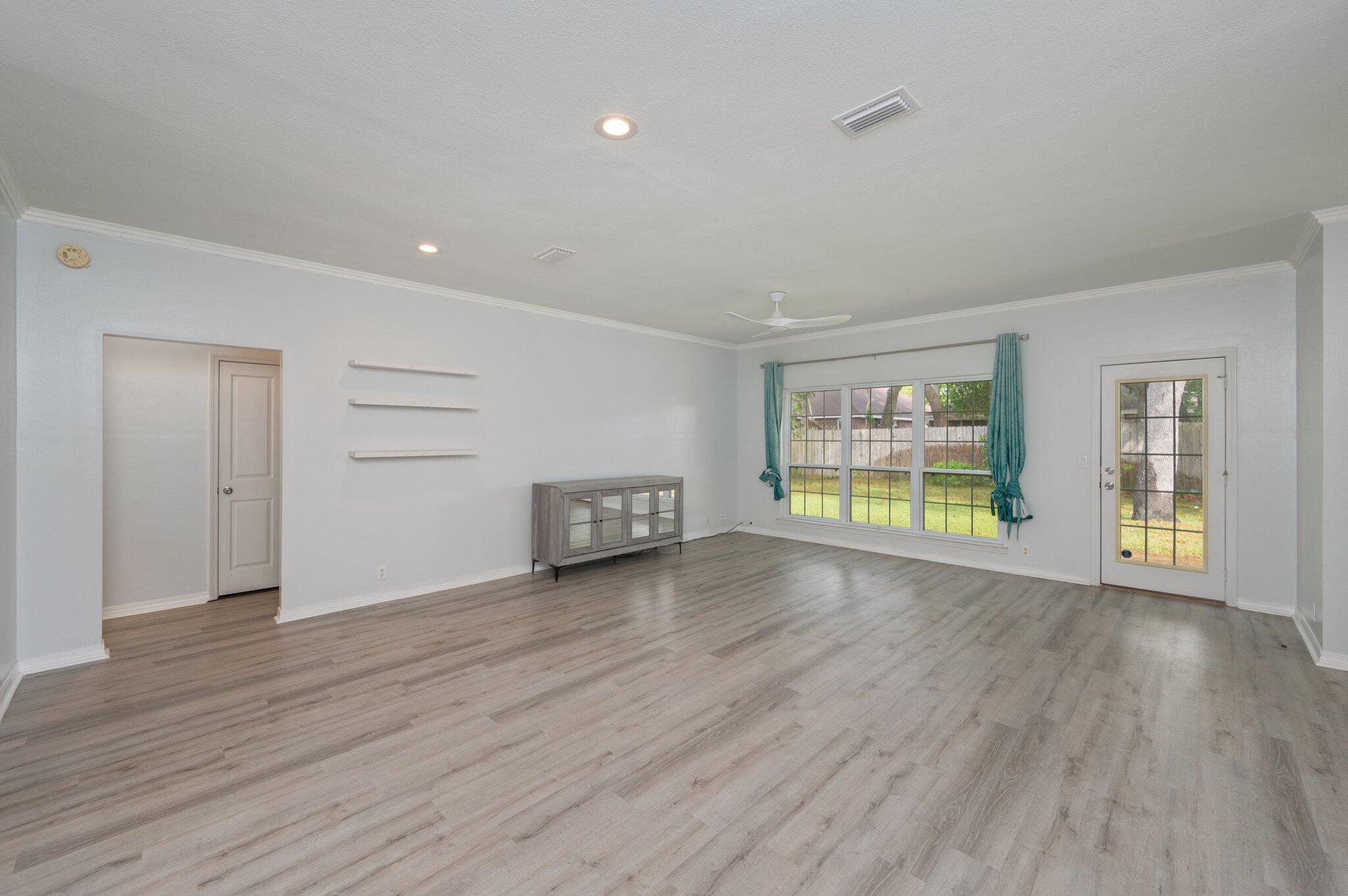 MAGNOLIA FOREST S/D - Residential Lease