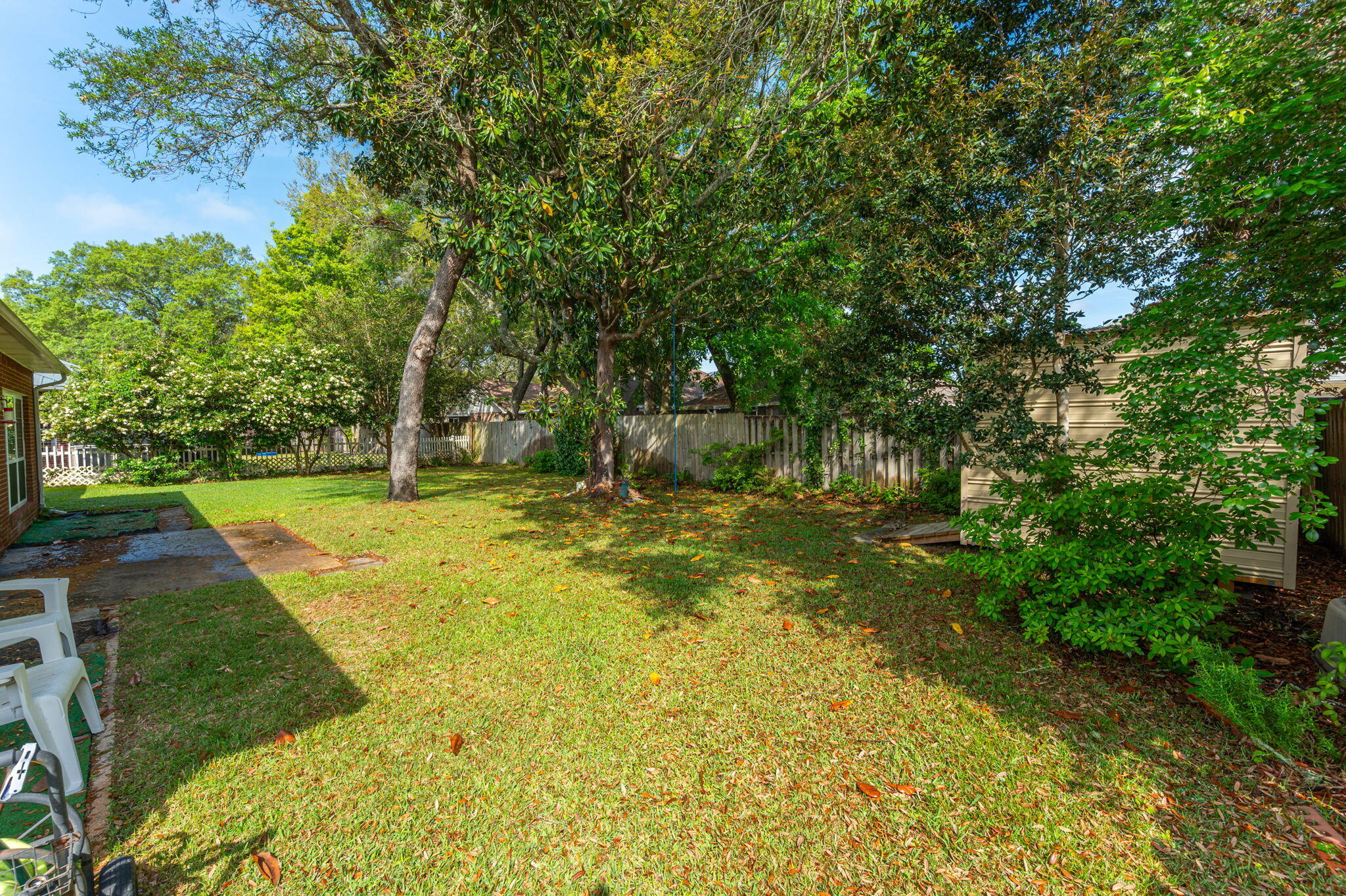 MAGNOLIA FOREST S/D - Residential Lease