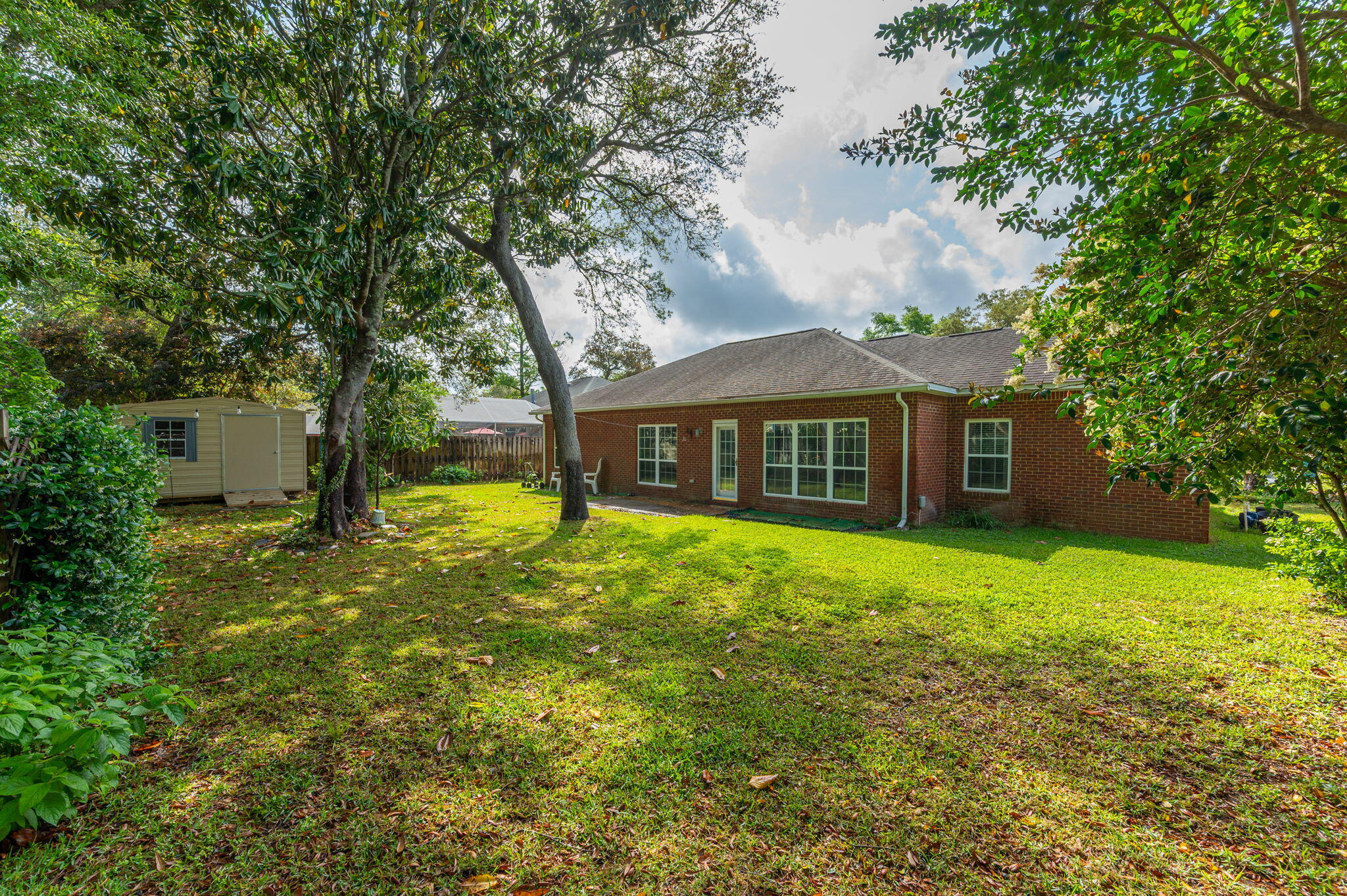 MAGNOLIA FOREST S/D - Residential Lease