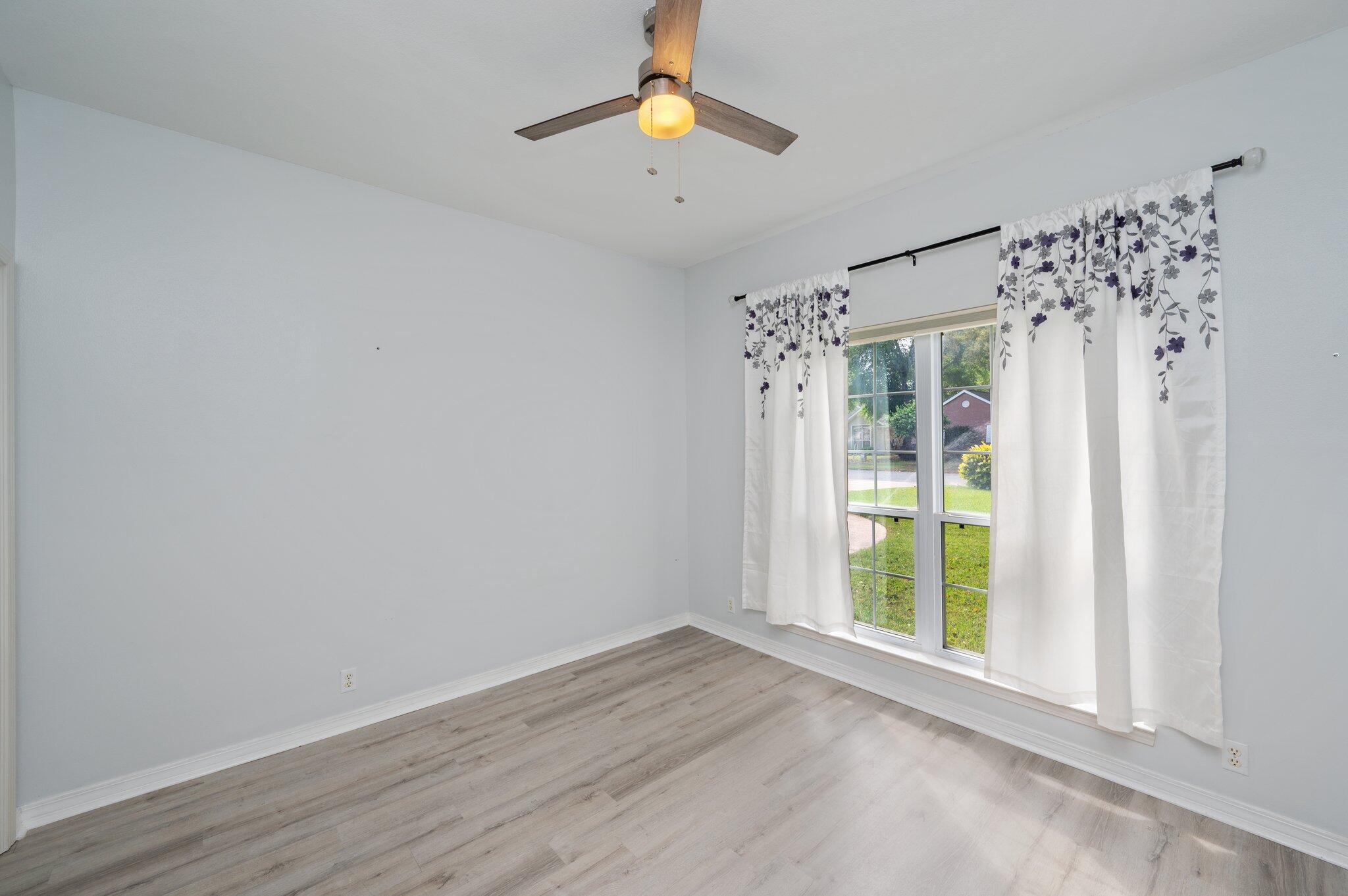 MAGNOLIA FOREST S/D - Residential Lease