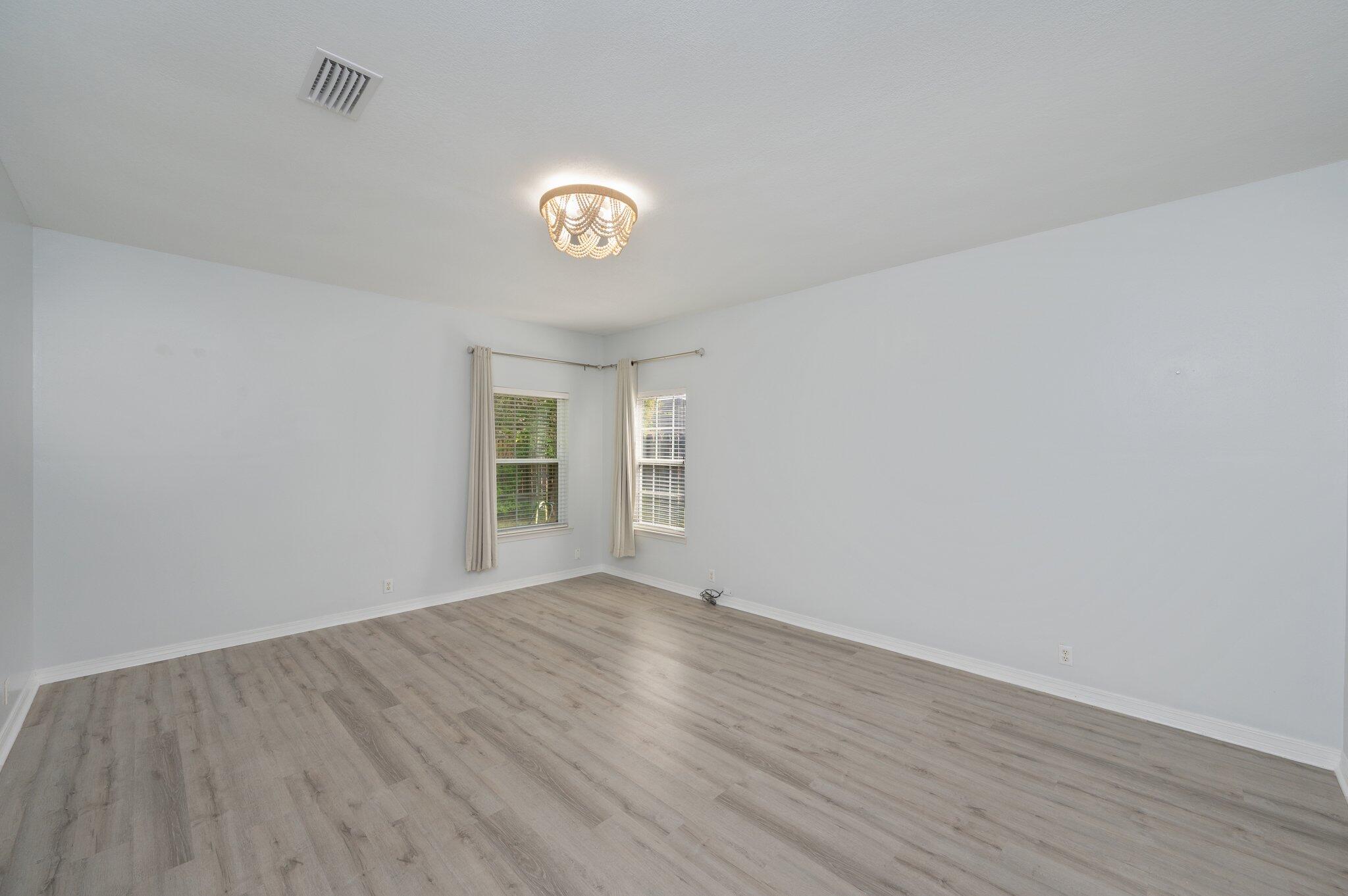 MAGNOLIA FOREST S/D - Residential Lease
