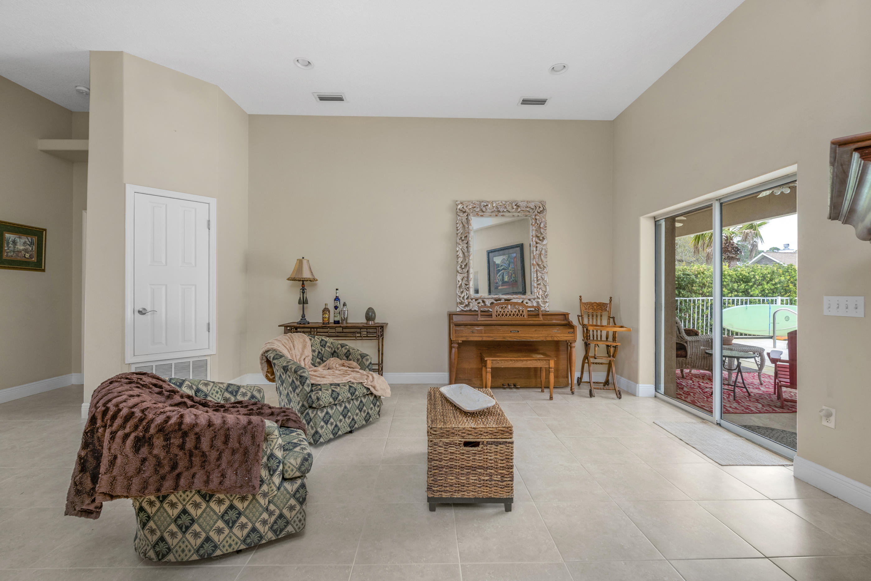 VILLA VIZCAYA - Residential