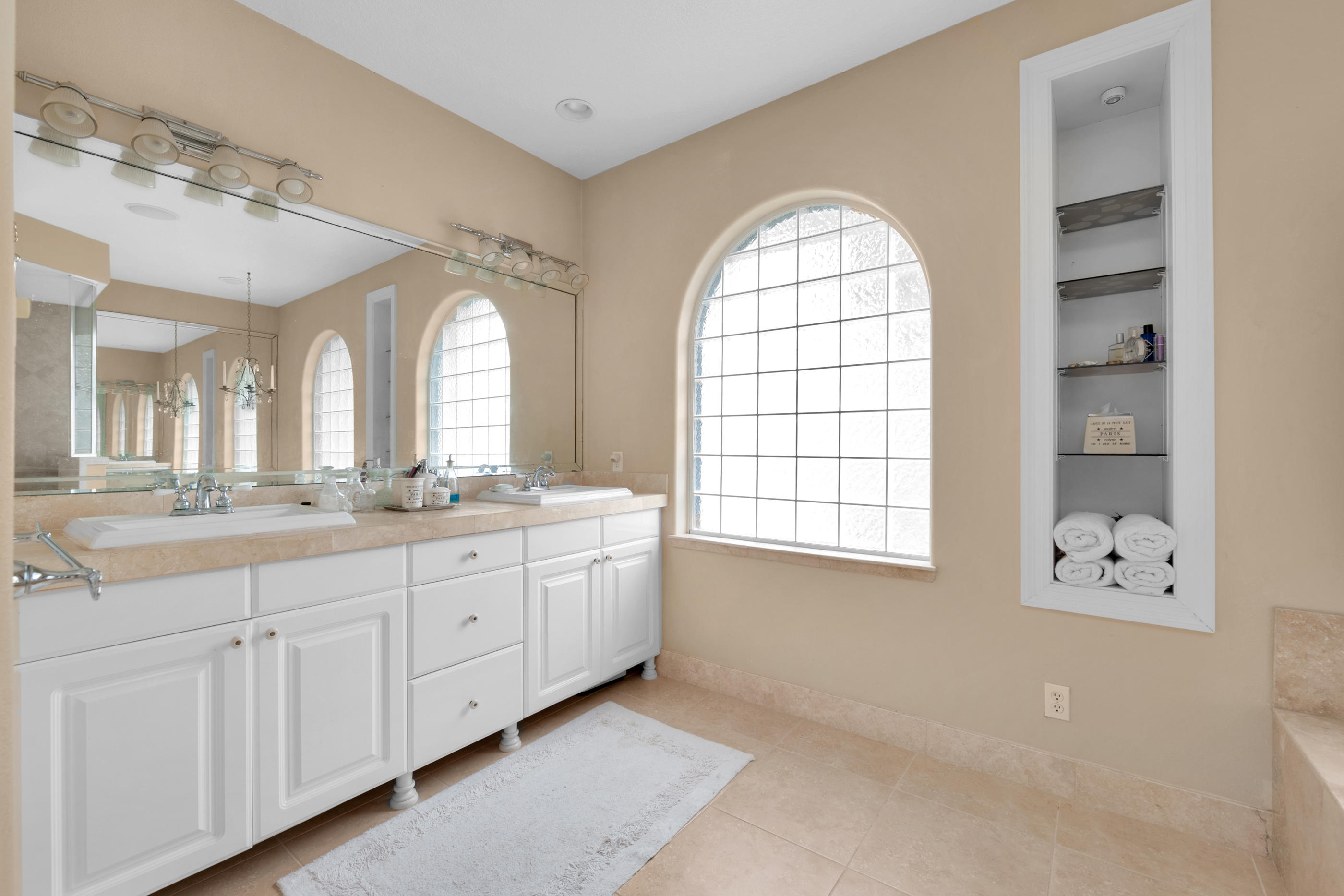 VILLA VIZCAYA - Residential