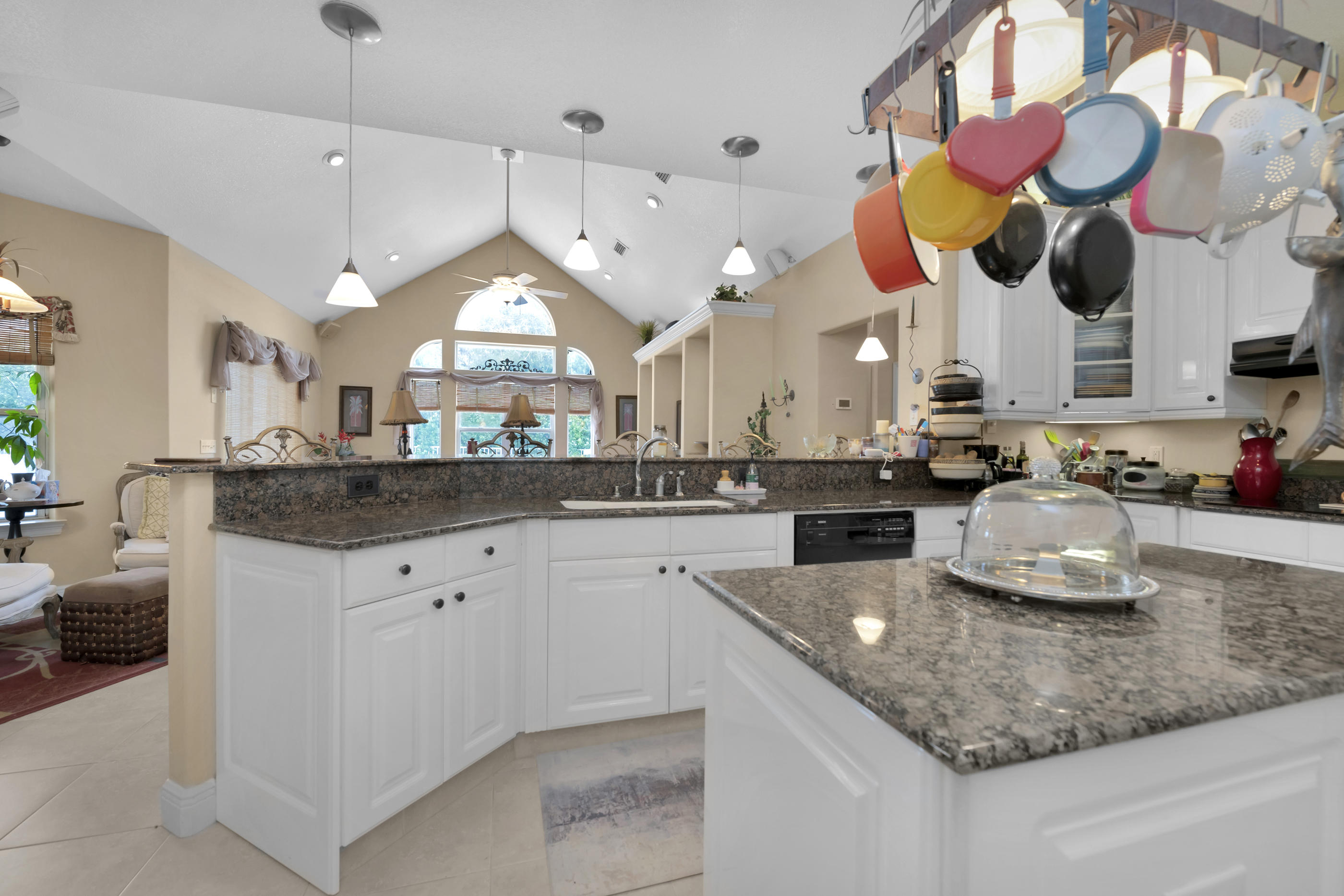 VILLA VIZCAYA - Residential