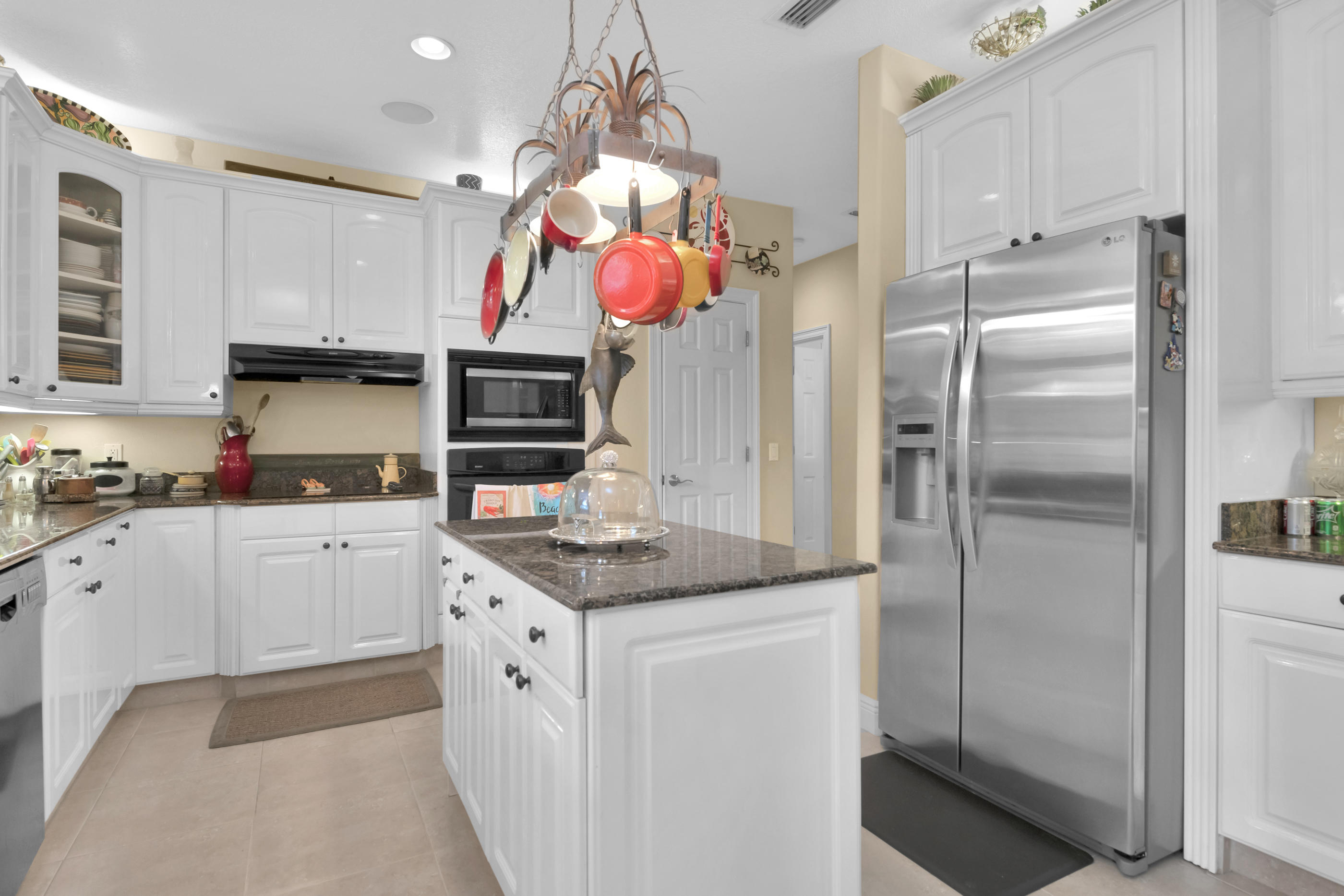 VILLA VIZCAYA - Residential