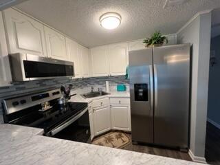 CHATEAU BY THE SEA - Residential