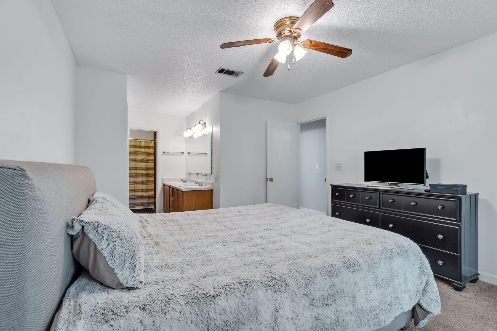 HIDDEN TRAILS PH 1 - Residential