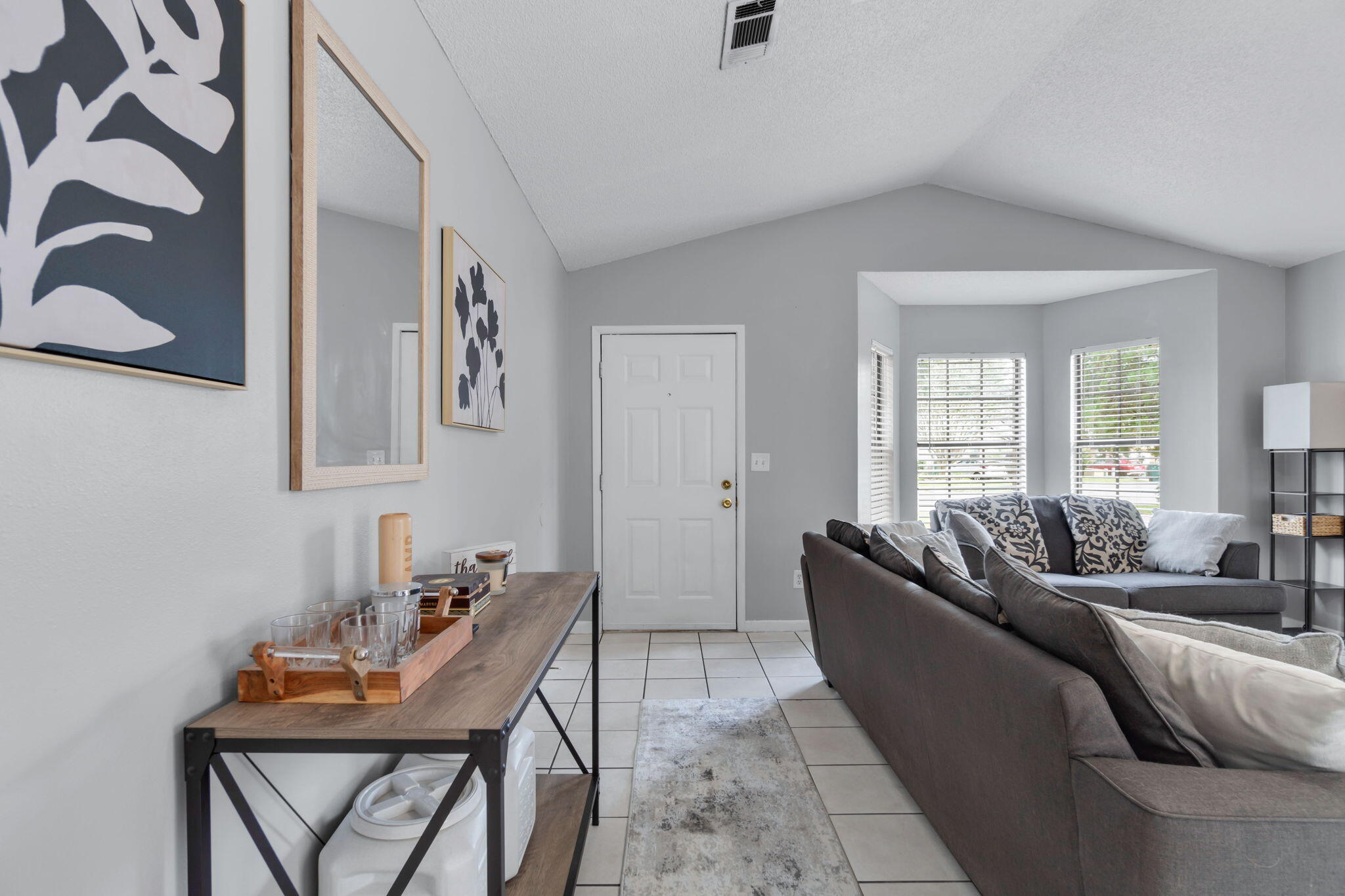 HIDDEN TRAILS PH 1 - Residential