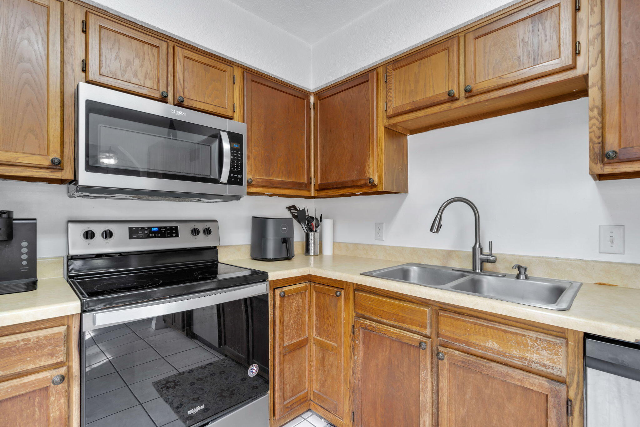 HIDDEN TRAILS PH 1 - Residential