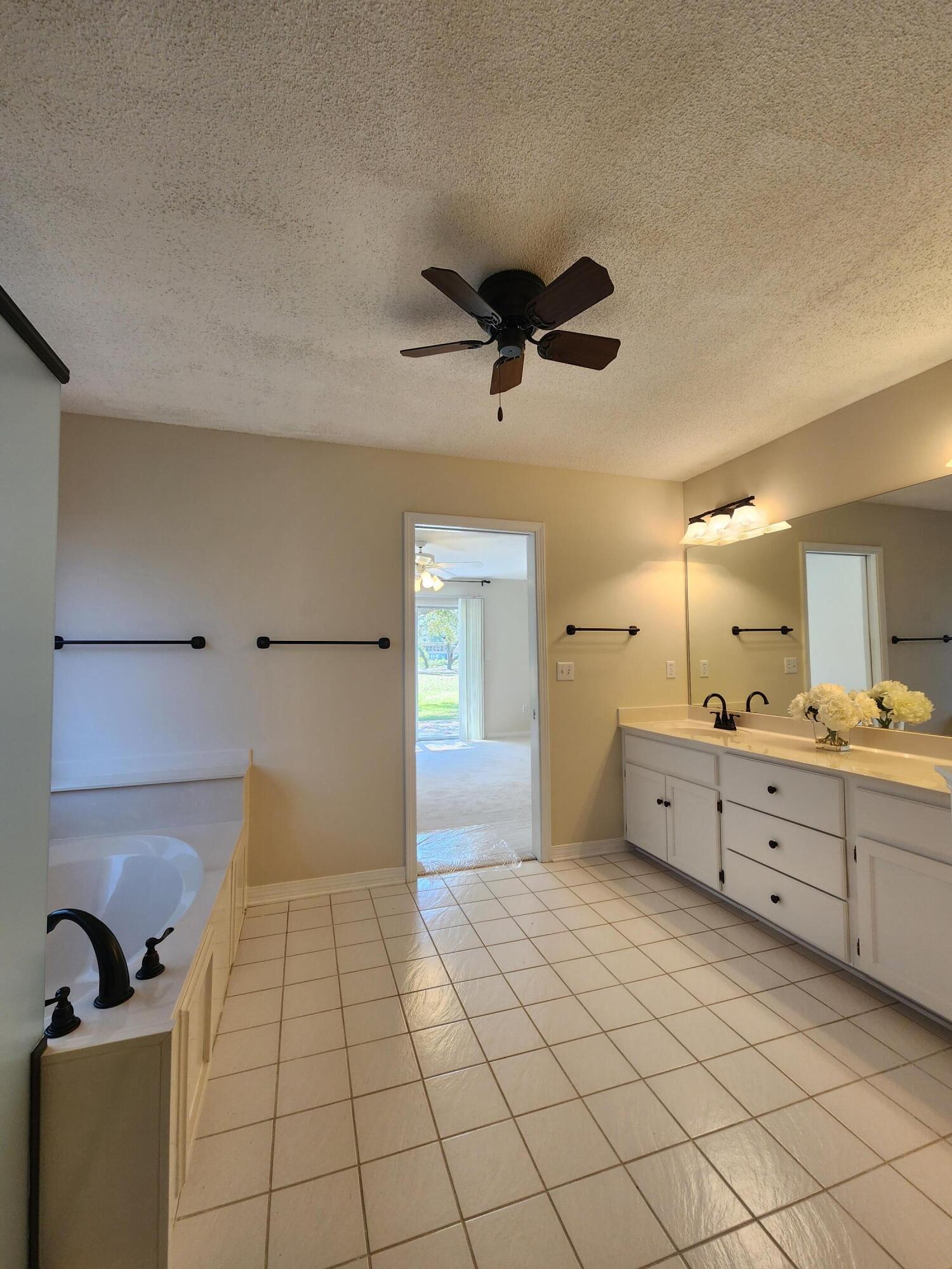 SHALIMAR POINTE S/D - Residential Lease