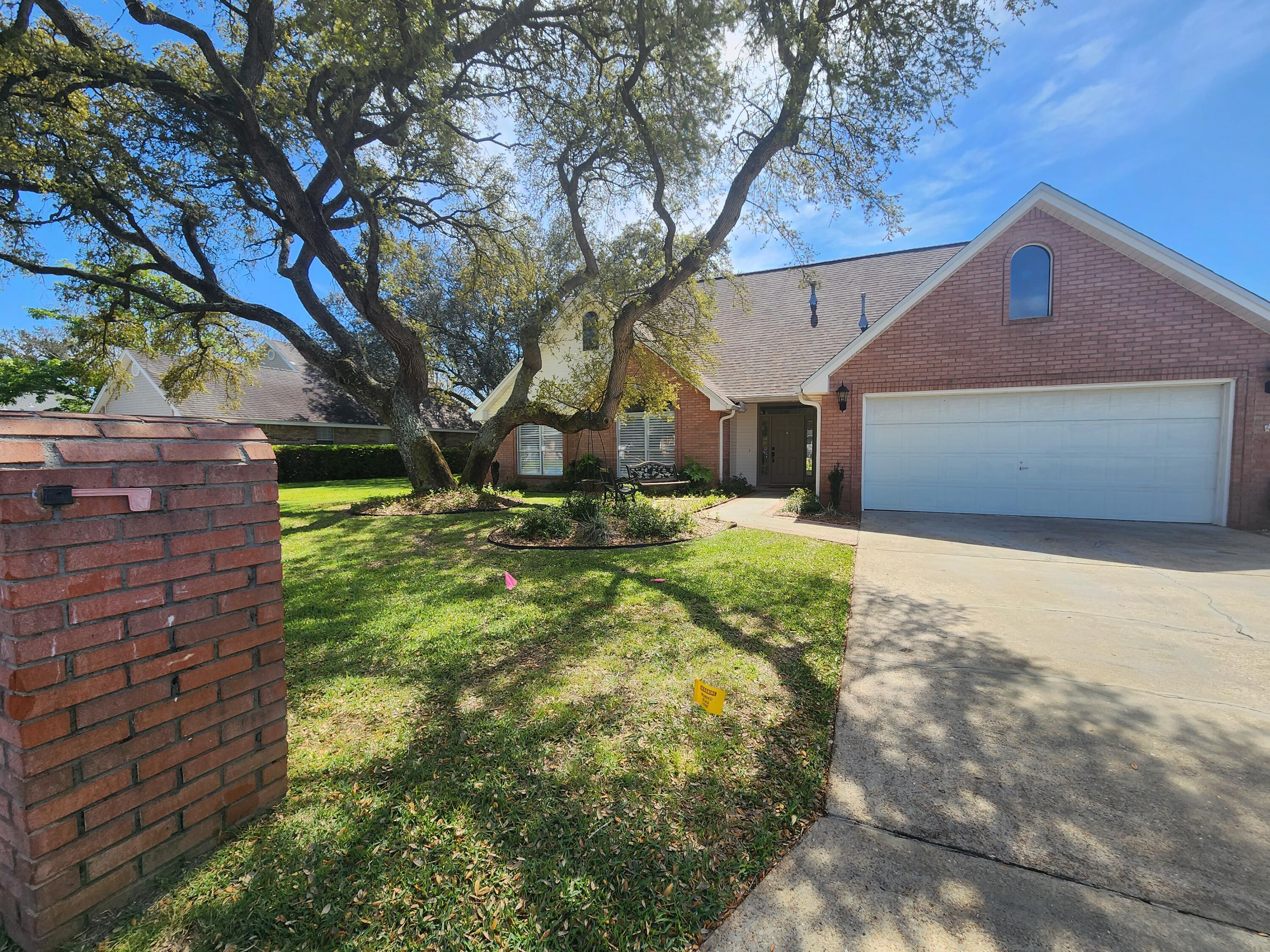 SHALIMAR POINTE S/D - Residential Lease