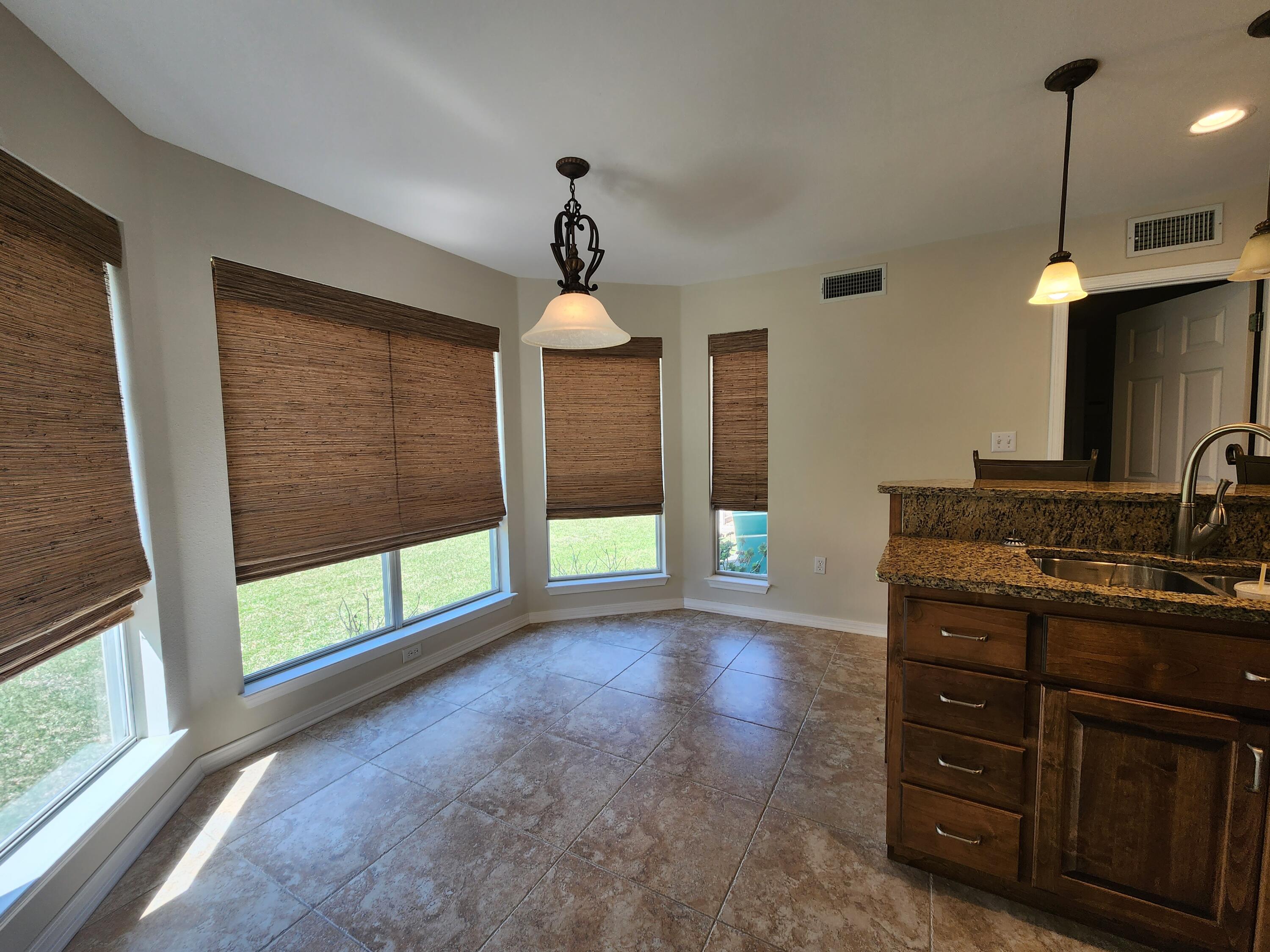 SHALIMAR POINTE S/D - Residential Lease