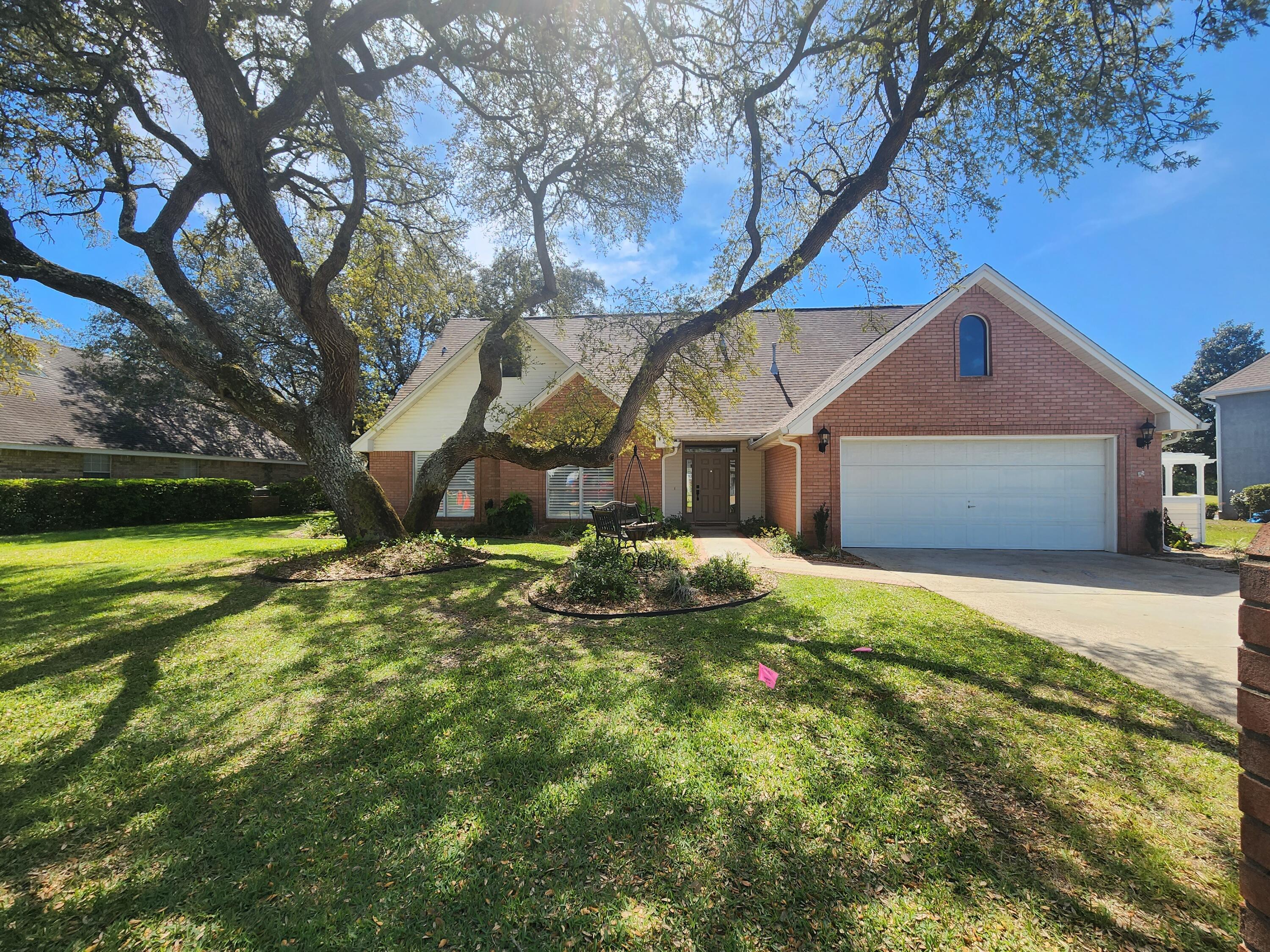 SHALIMAR POINTE S/D - Residential Lease