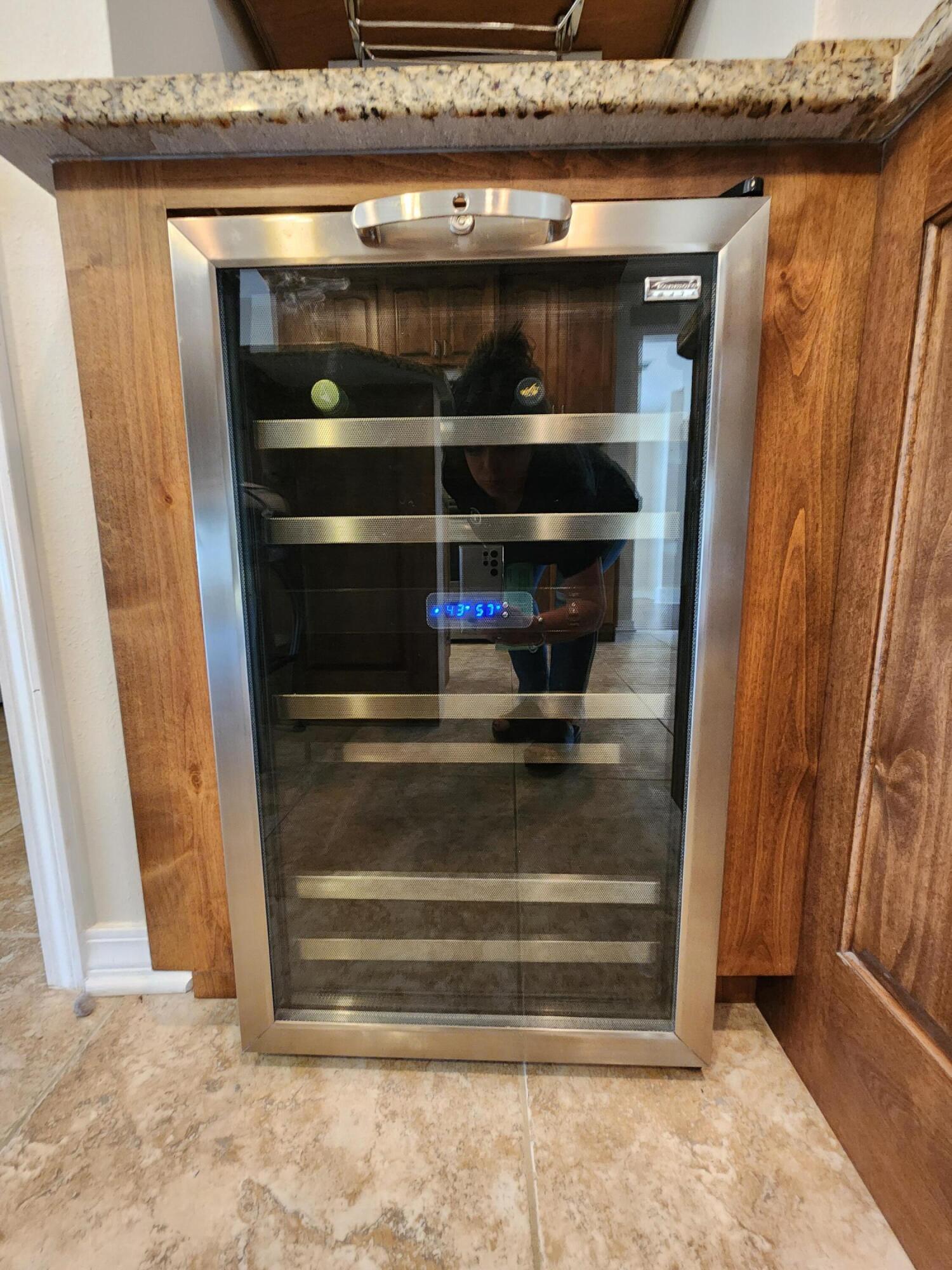 SHALIMAR POINTE S/D - Residential Lease