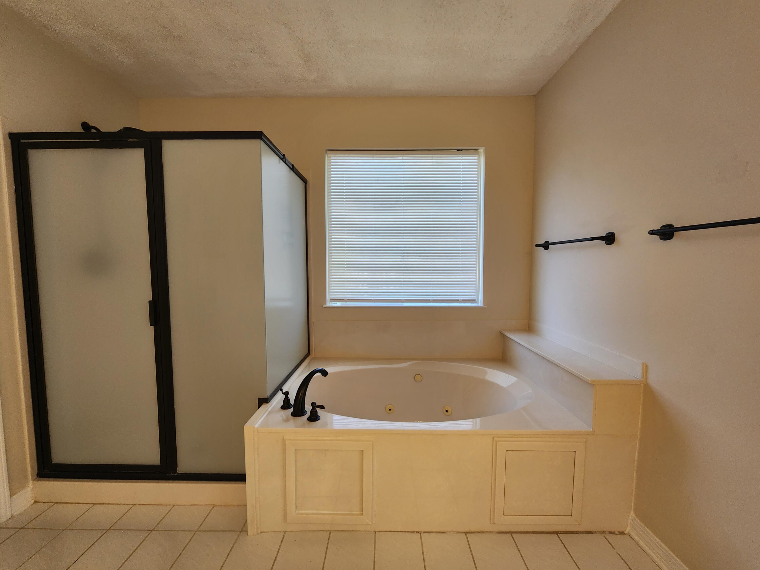 SHALIMAR POINTE S/D - Residential Lease