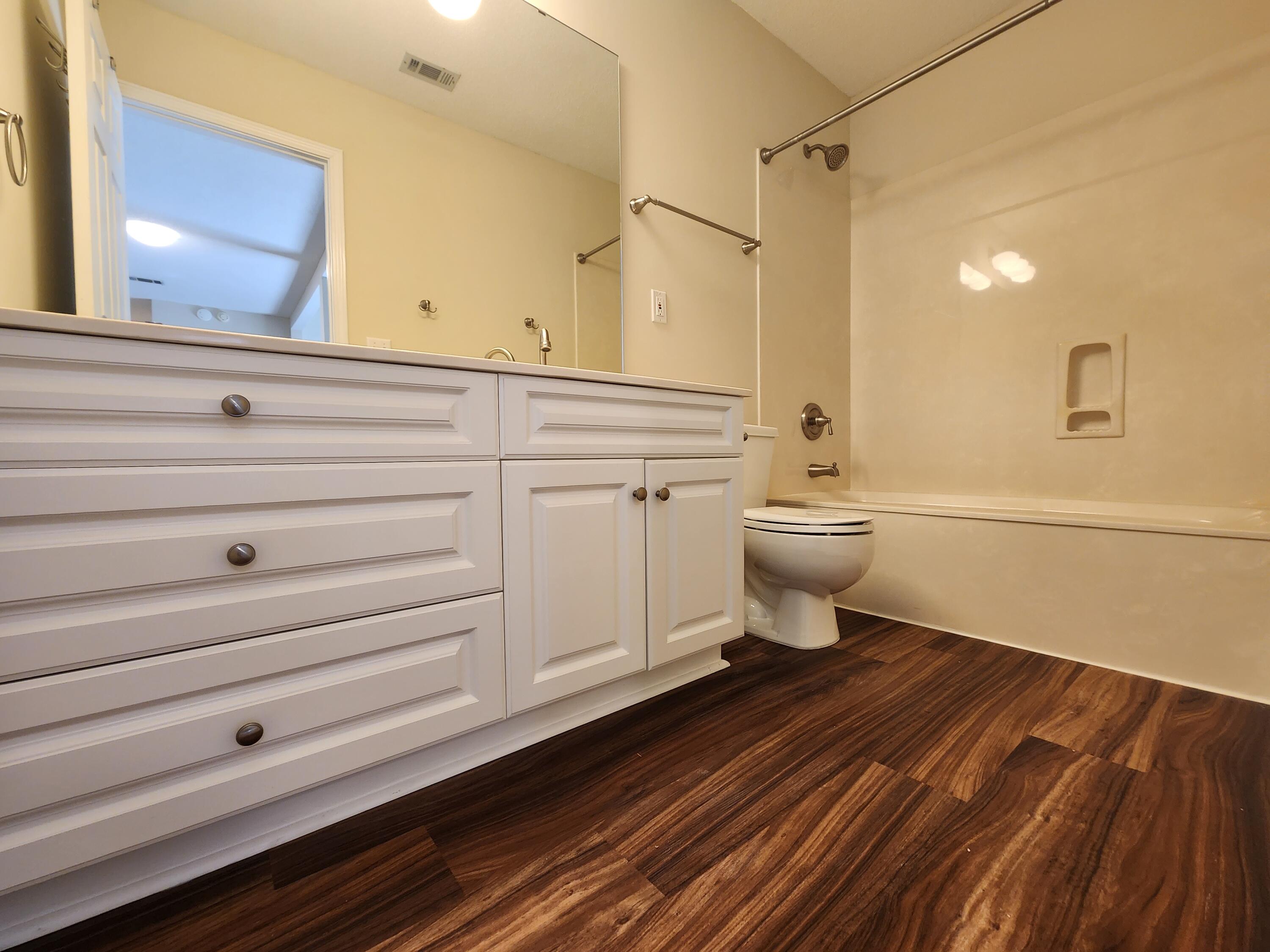 SHALIMAR POINTE S/D - Residential Lease