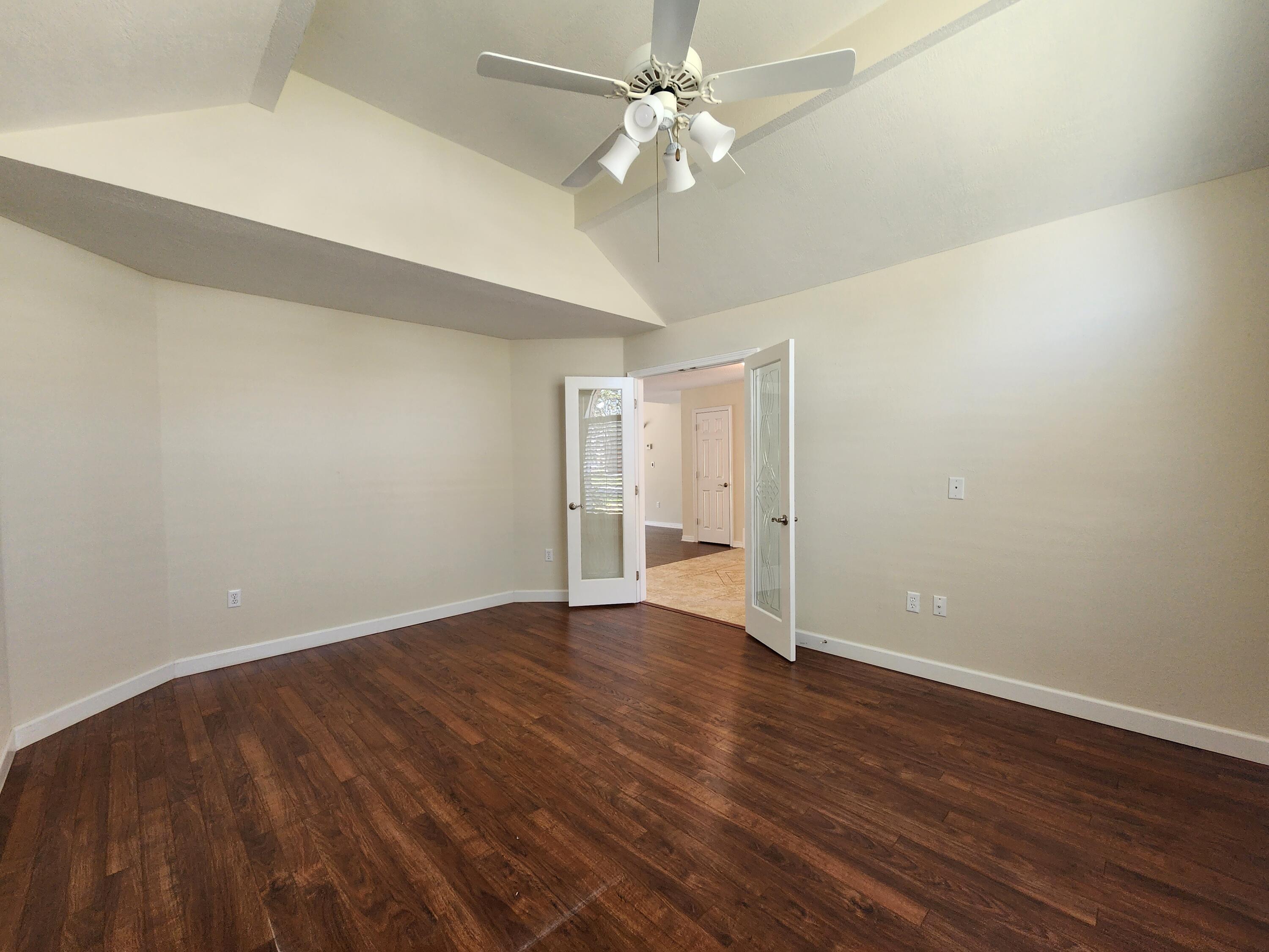 SHALIMAR POINTE S/D - Residential Lease