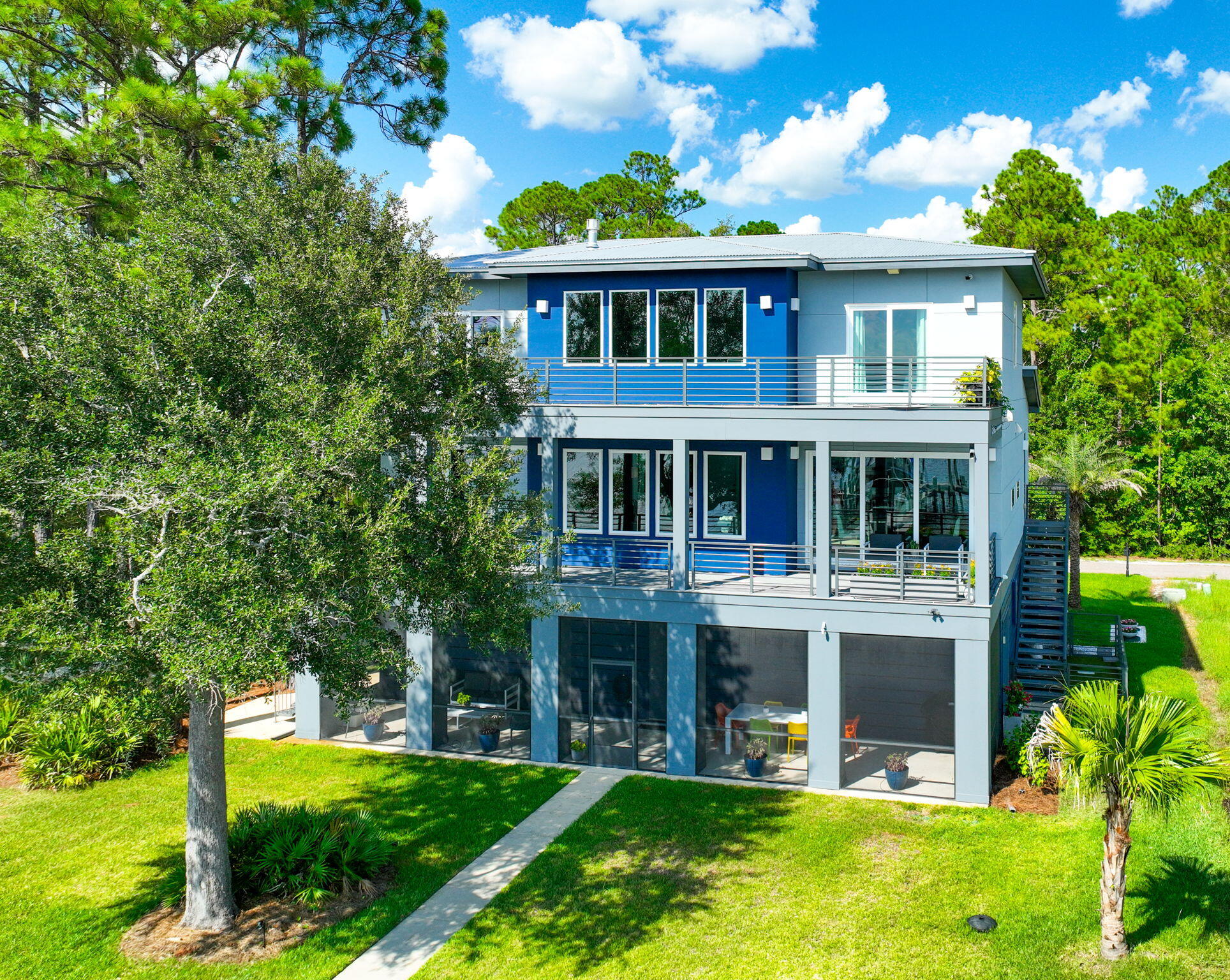 BAY HARBOUR - Residential