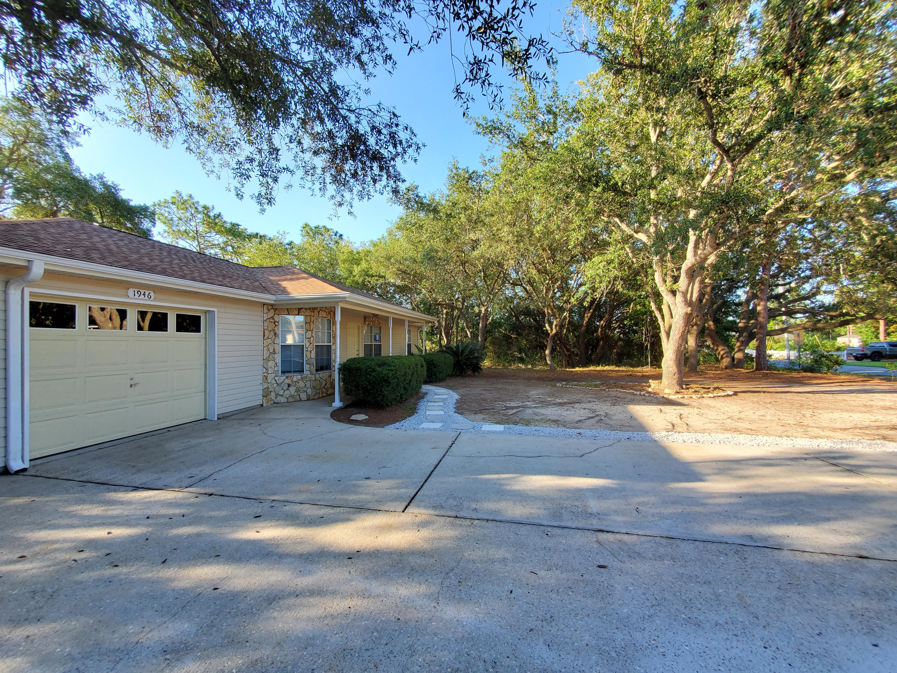 Navarre 2nd Addition - Residential