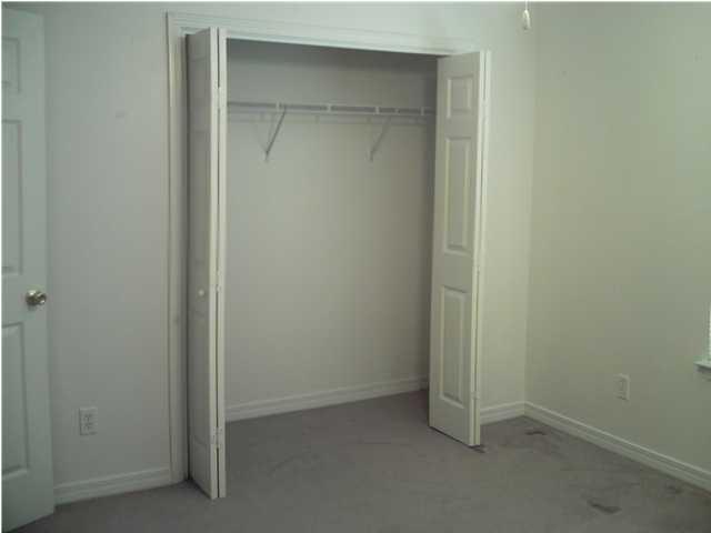 SCOTTWOOD - Residential Lease