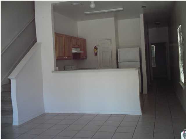 SCOTTWOOD - Residential Lease