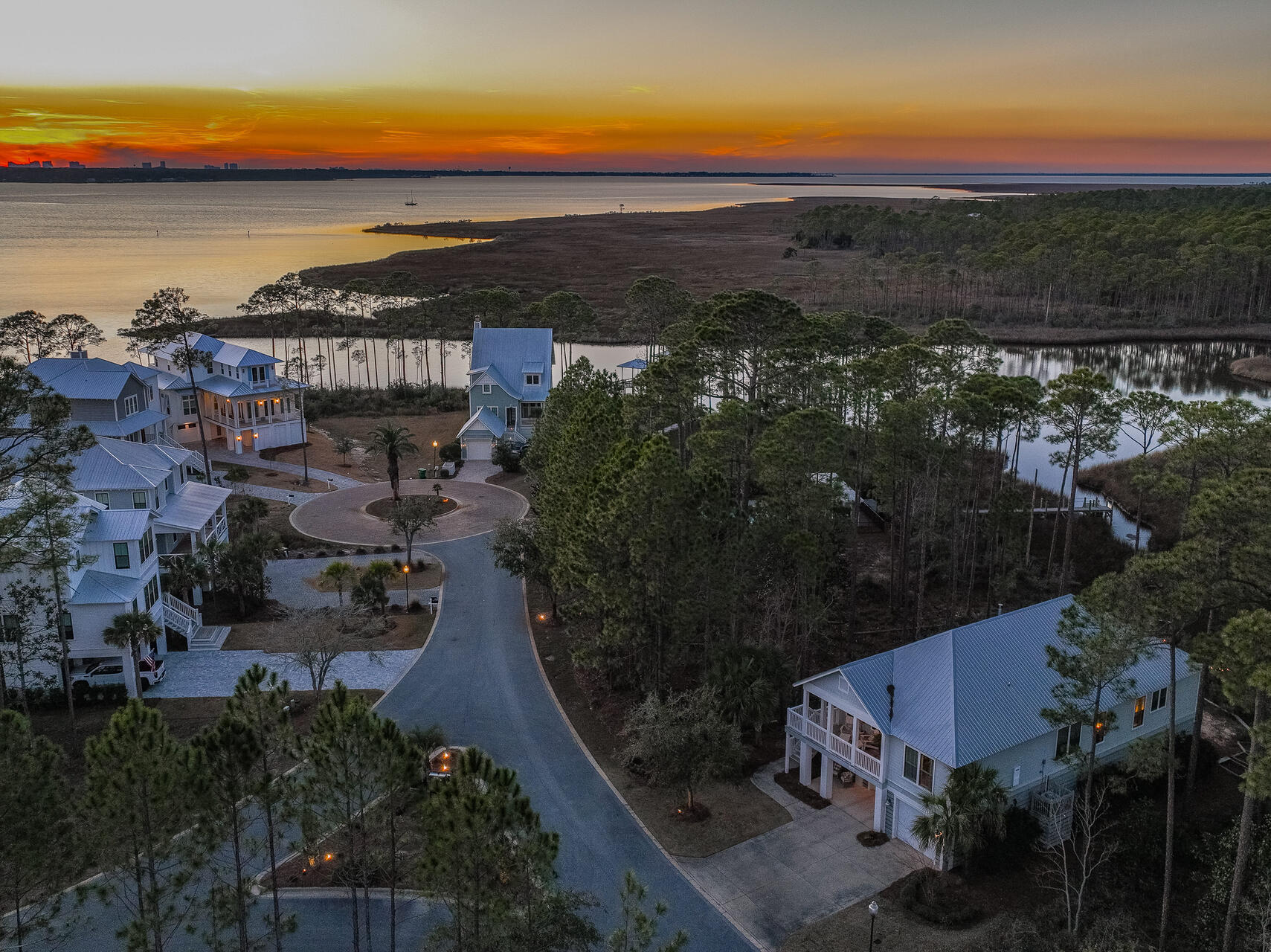 CESSNA LANDING - Residential