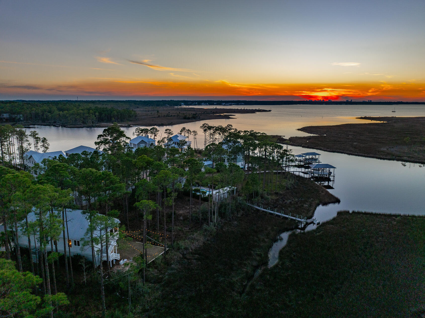 CESSNA LANDING - Residential