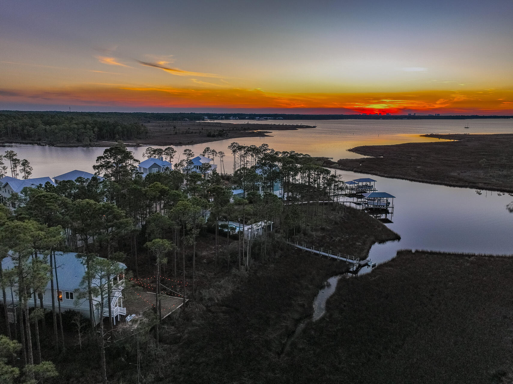 CESSNA LANDING - Residential