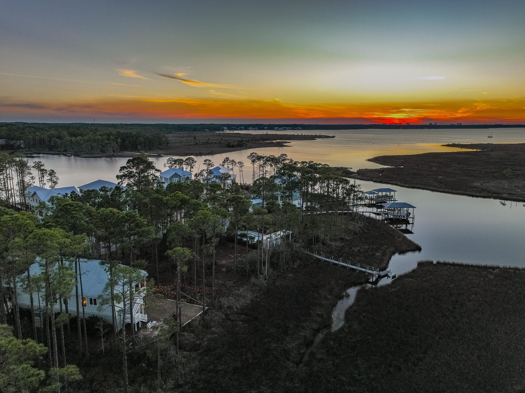 CESSNA LANDING - Residential