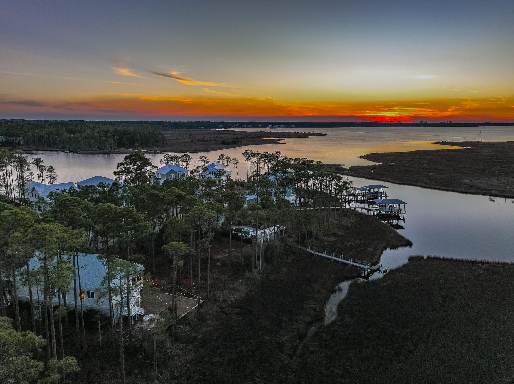 CESSNA LANDING - Residential