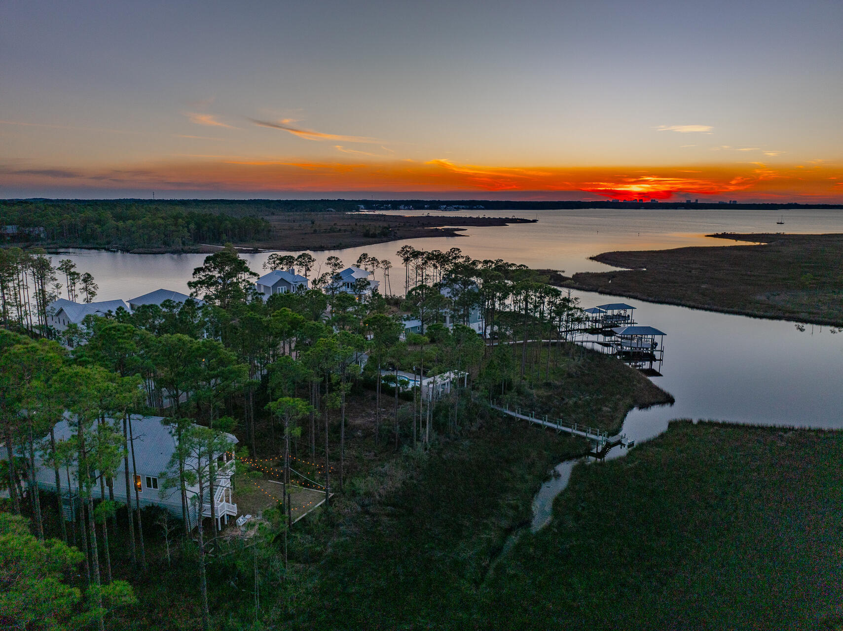 CESSNA LANDING - Residential