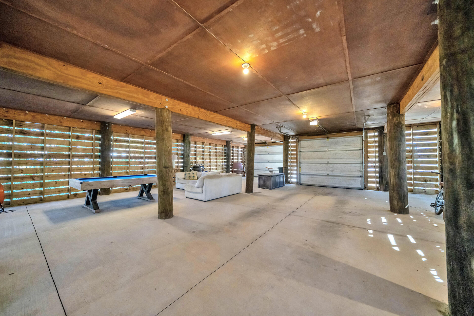 CESSNA LANDING - Residential