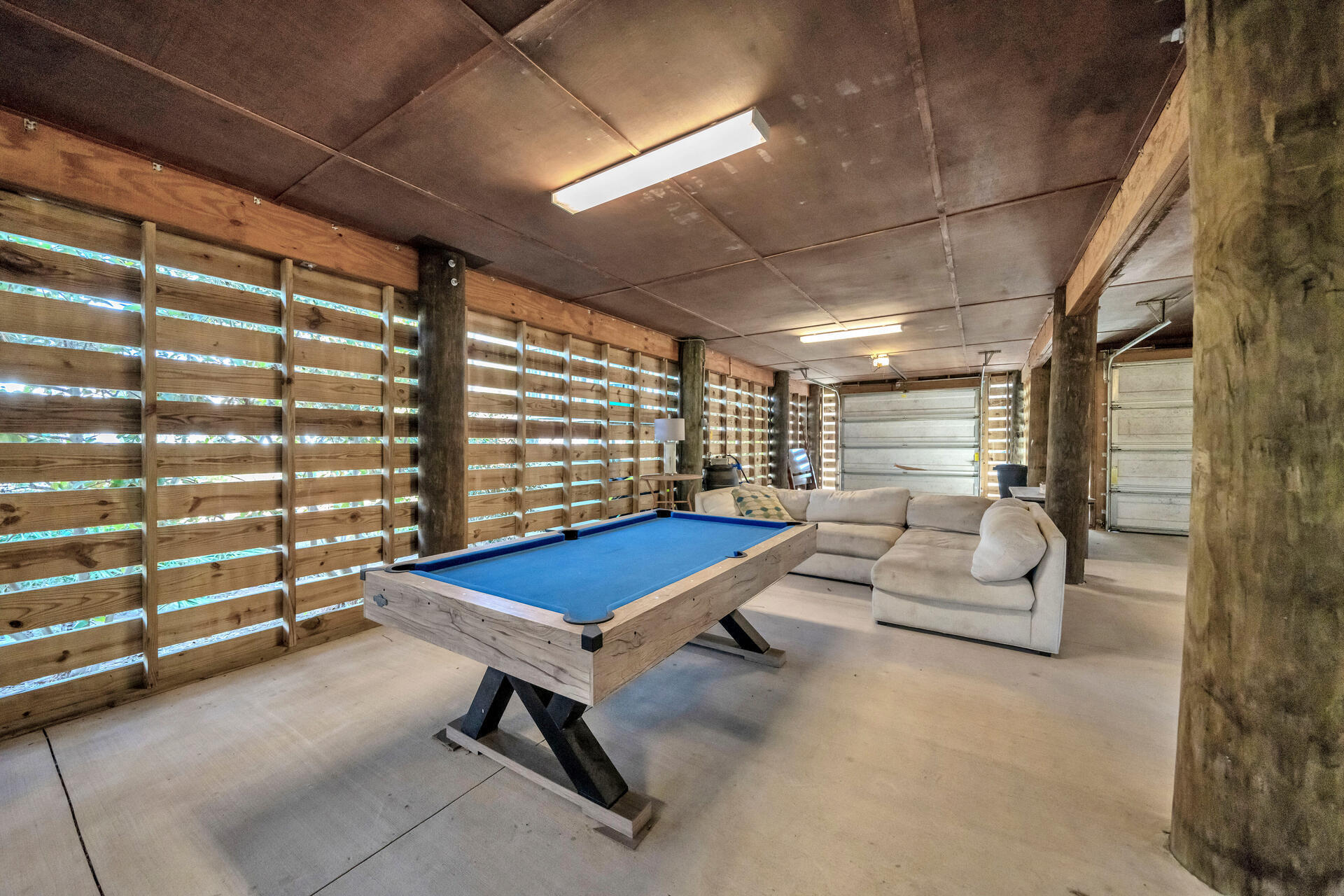 CESSNA LANDING - Residential