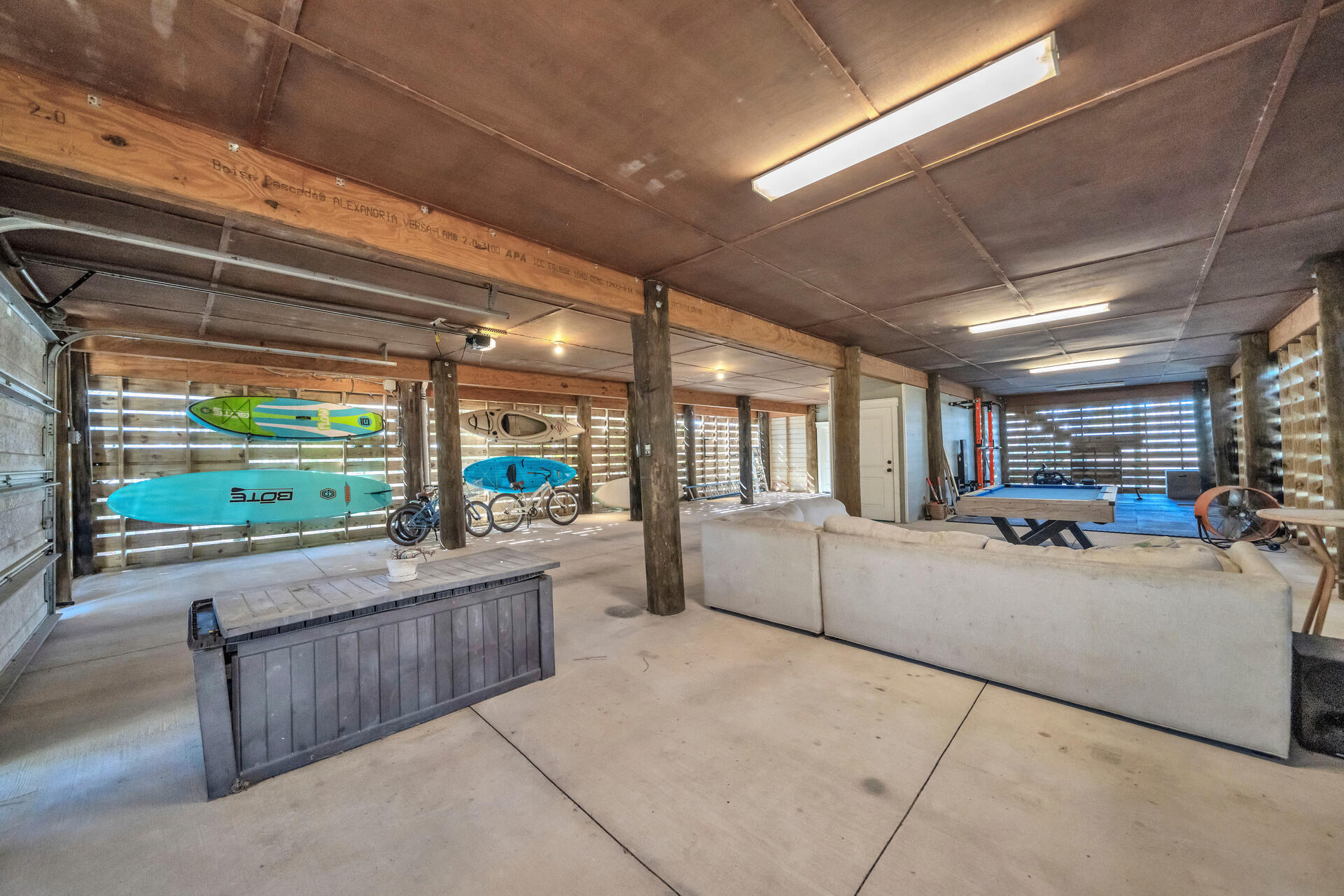 CESSNA LANDING - Residential