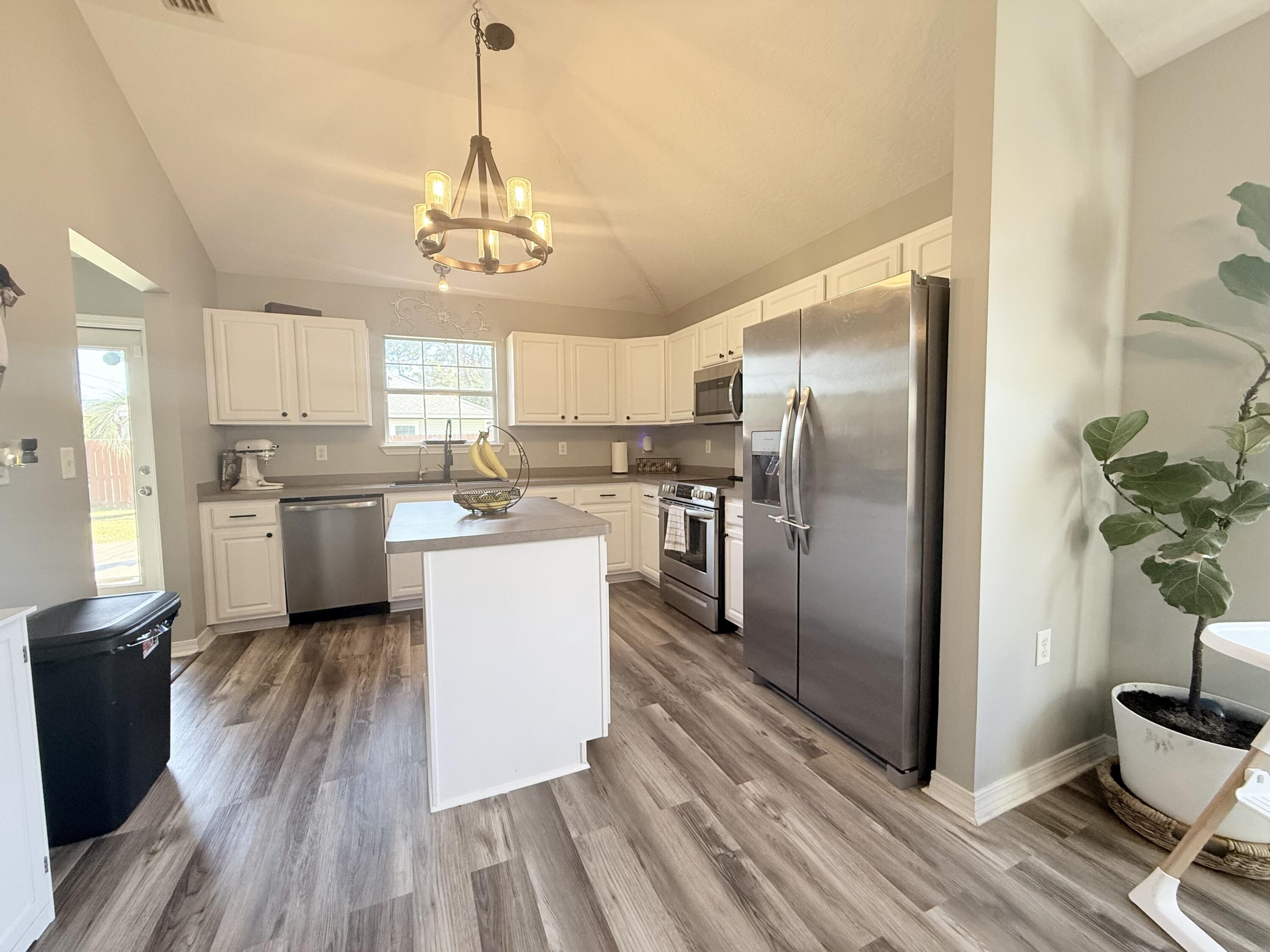 Navarre 2nd Add - Residential Lease