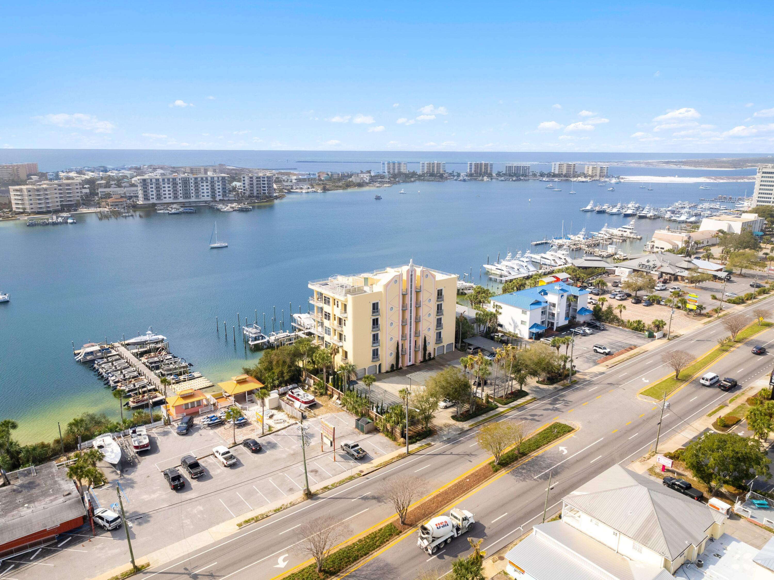 DESTIN HARBOR PLACE - Residential