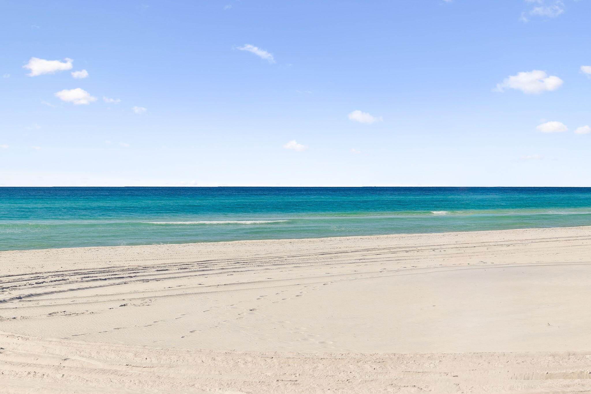 SECLUSION DUNES - Residential