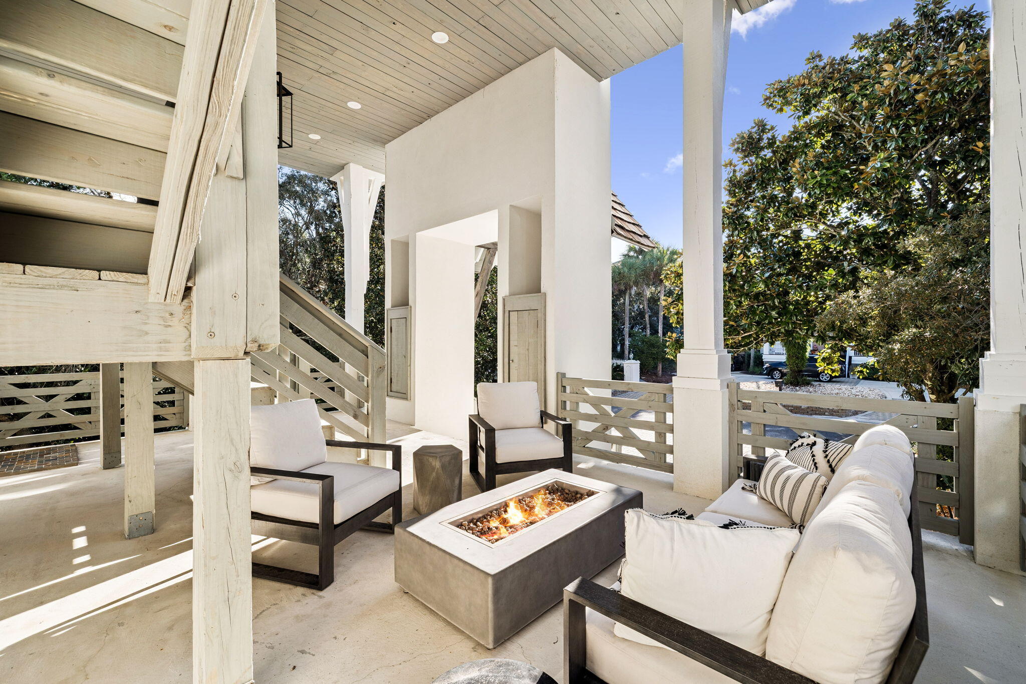 SECLUSION DUNES - Residential