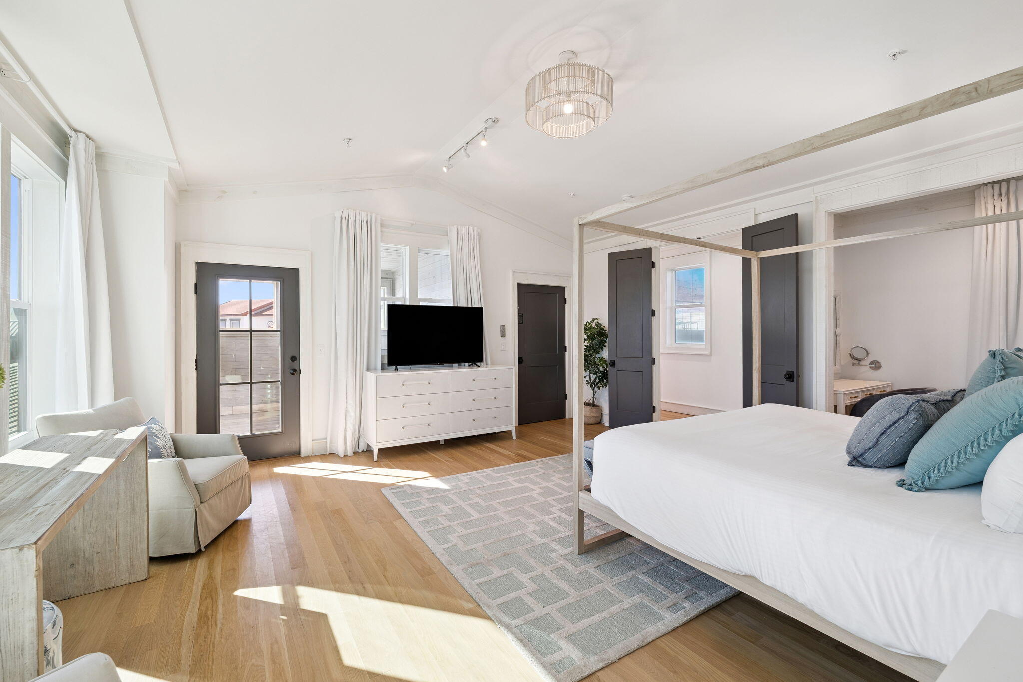 SECLUSION DUNES - Residential