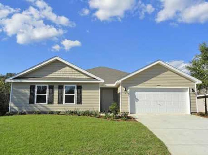 Beautiful home located in Partridge Hills Subdivision.
This 4 bedroom 2 bath home has an open, split bedroom floor plan. Spacious kitchen with large island, pantry, smooth top range, microwave and dishwasher. Lots of storage, Large master bedroom, bath and closets. Very nice fenced in back yard,great for kids.