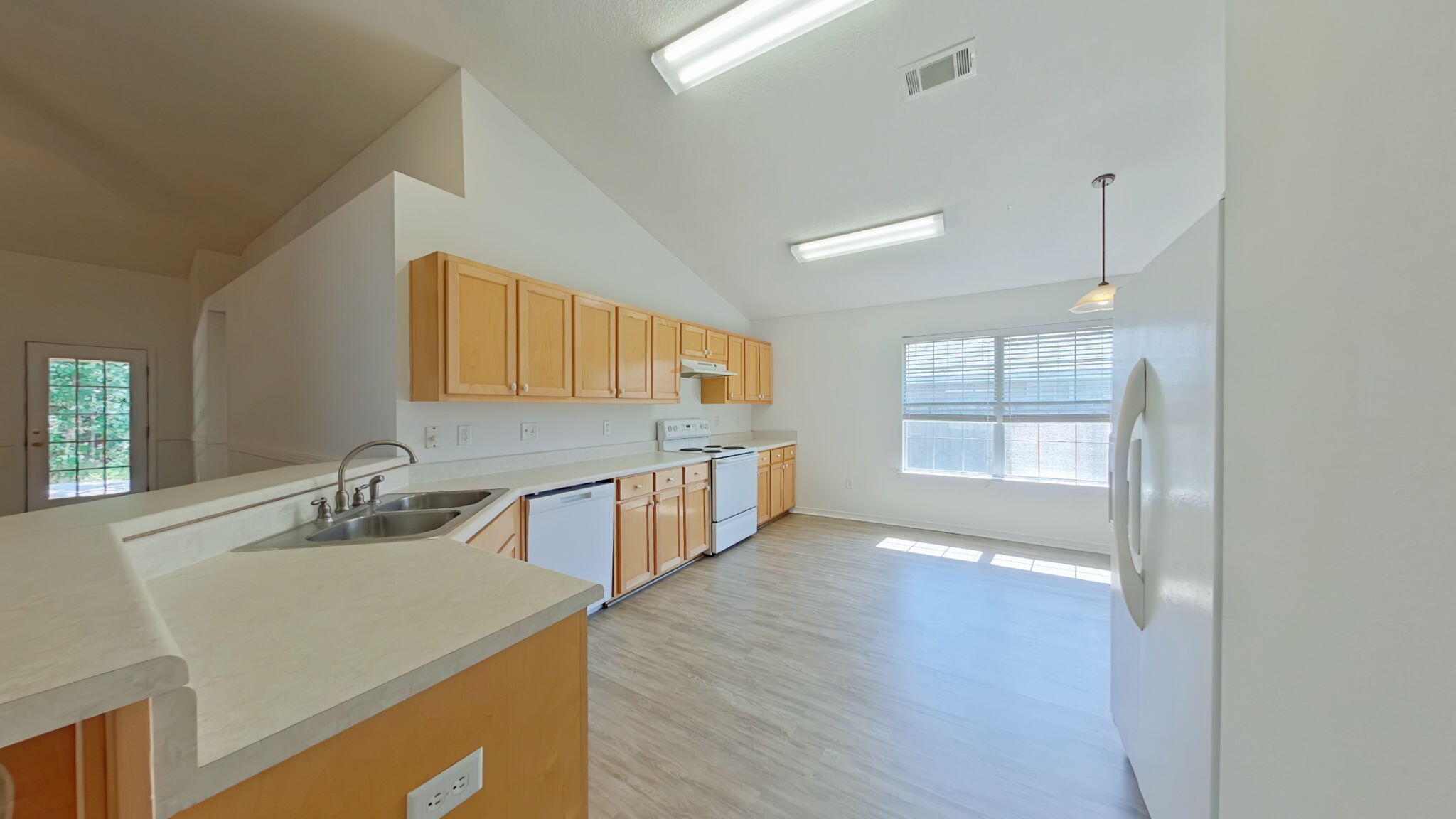 HAMPTON RIDGE ESTATES - Residential