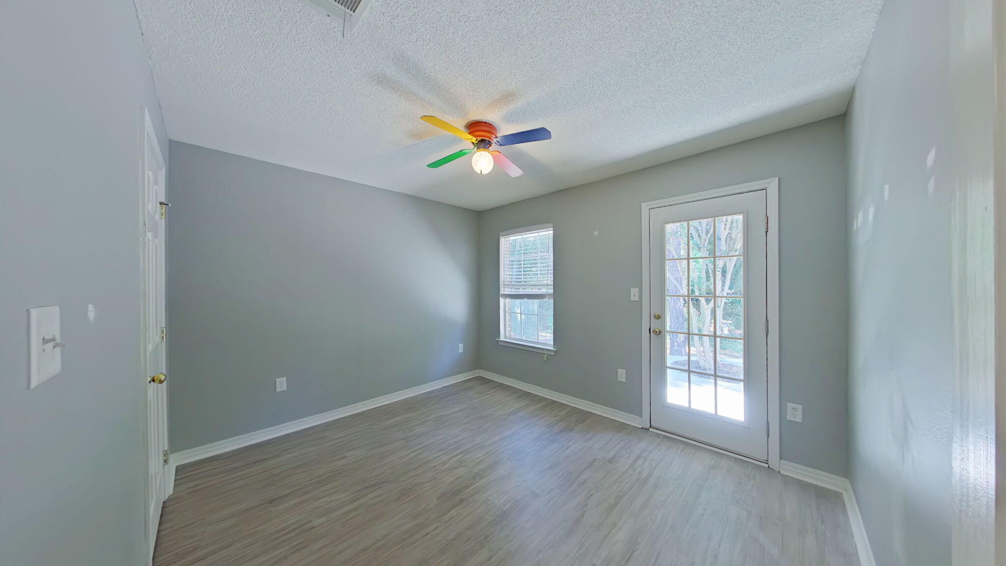 HAMPTON RIDGE ESTATES - Residential