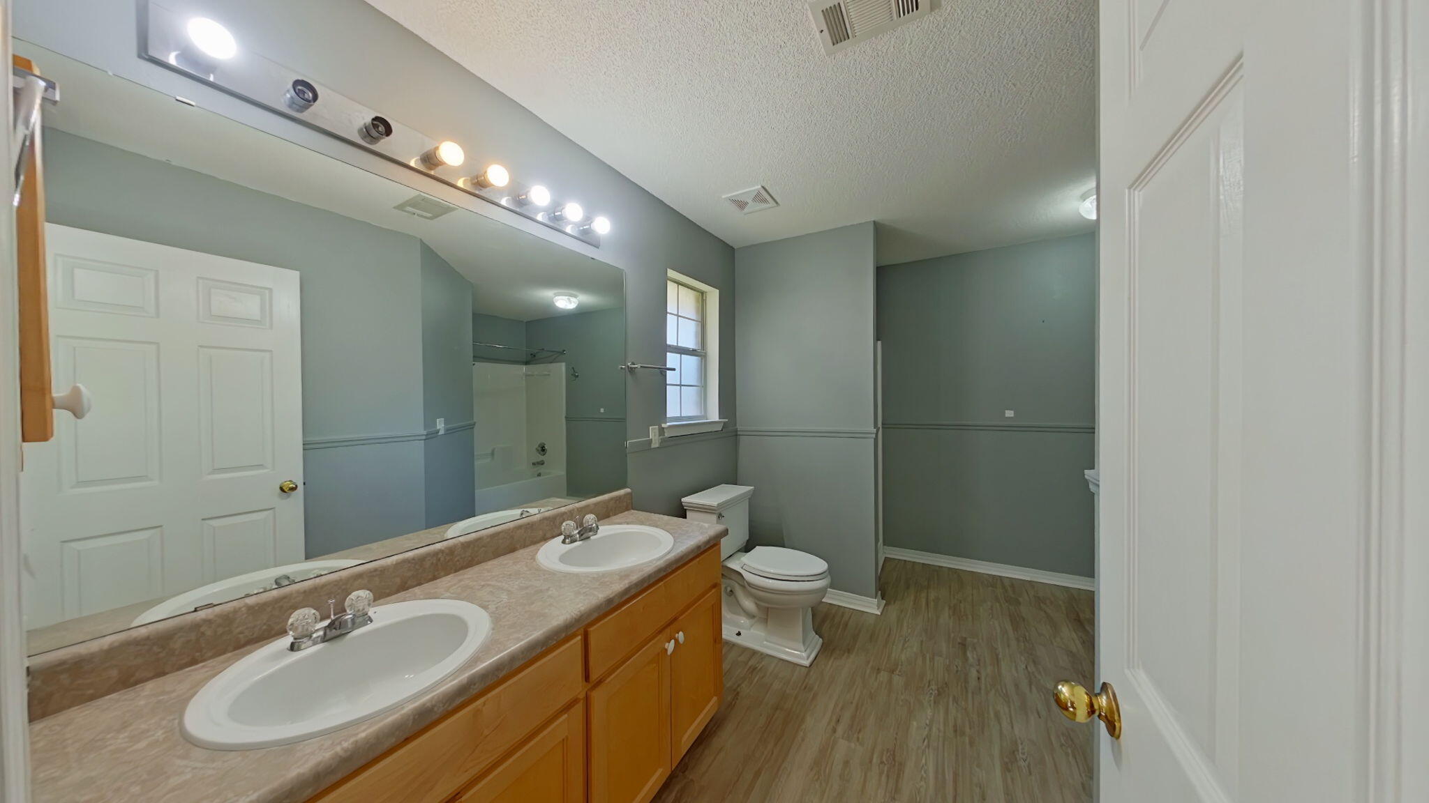 HAMPTON RIDGE ESTATES - Residential