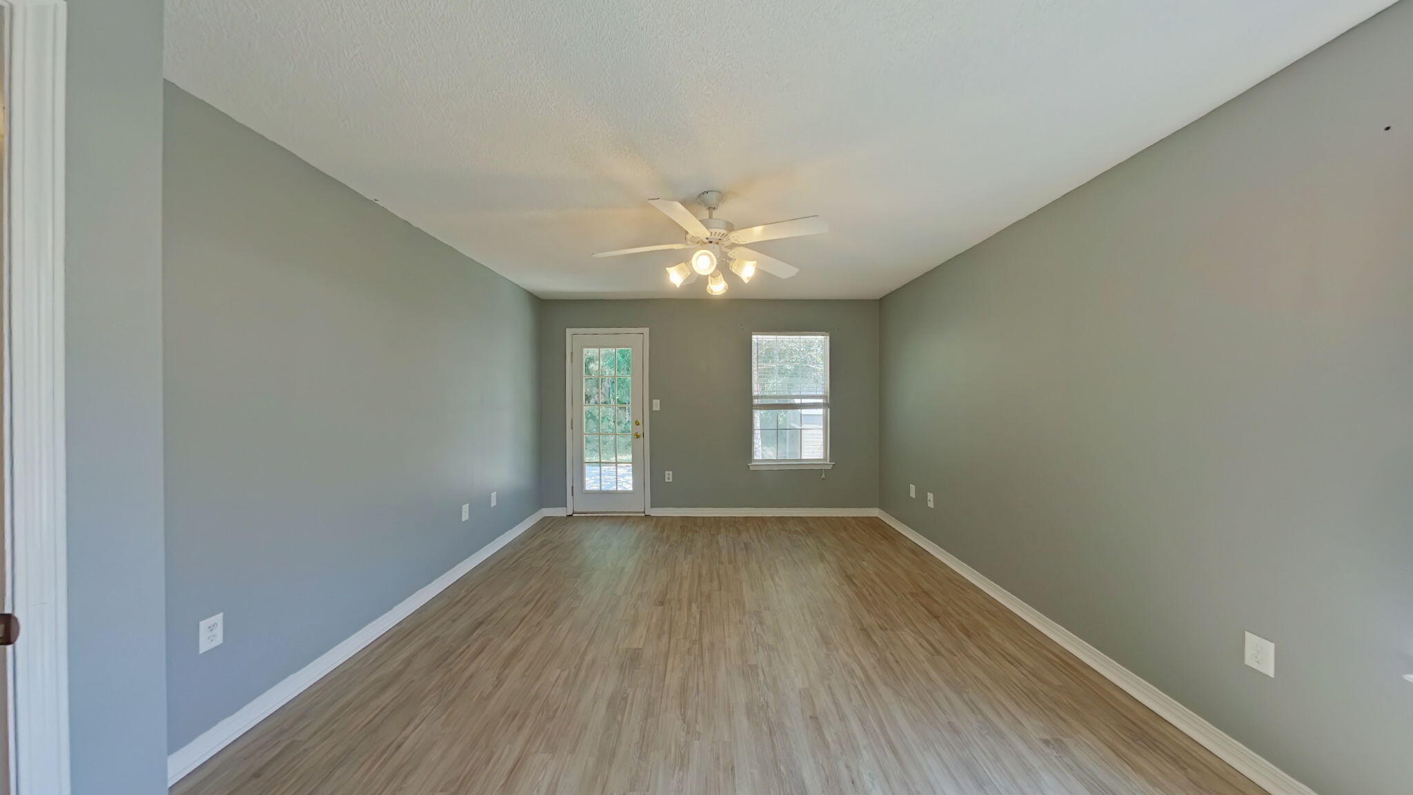 HAMPTON RIDGE ESTATES - Residential