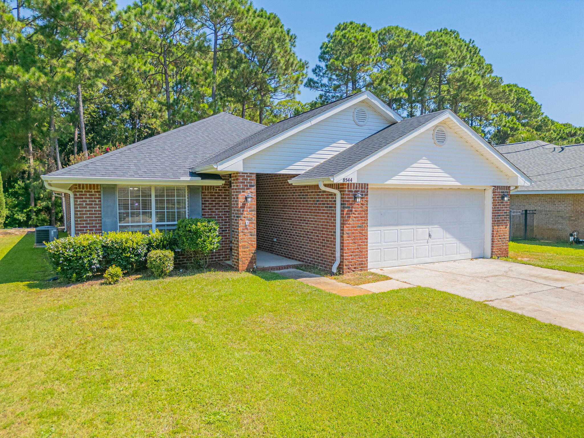 HAMPTON RIDGE ESTATES - Residential