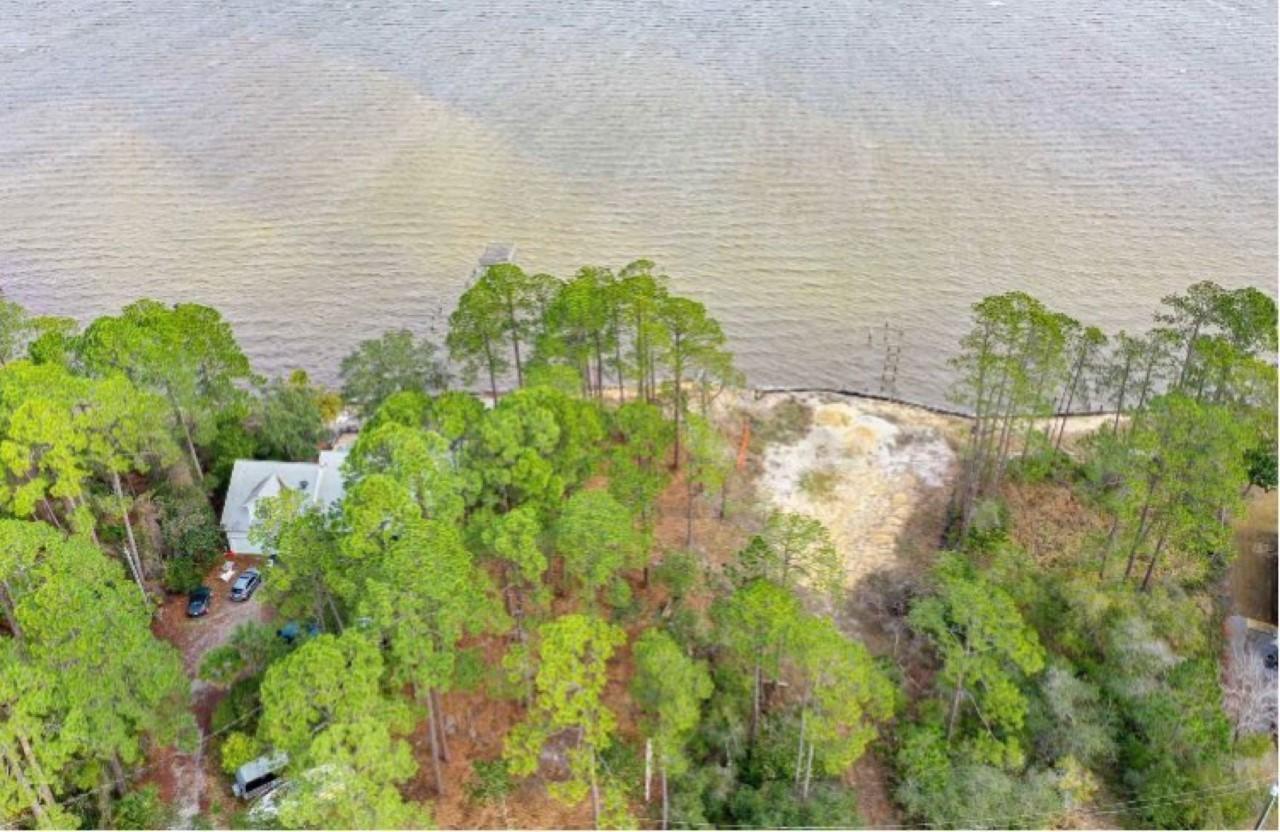 HEWETT BAYOU - Residential